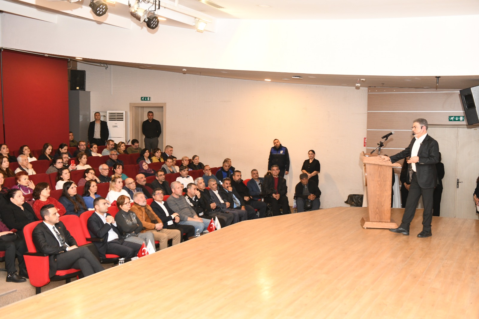 Çiğli’de 6 Şubat Anısına Deprem Forumu Düzenlendi (3)