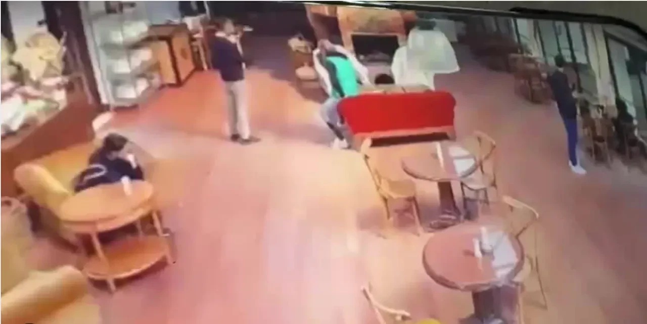 Danla Biliç'e Şiddet Uygulamıştı! Berk Çetin Hakkında Istenen Ceza Belli Oldu (2)