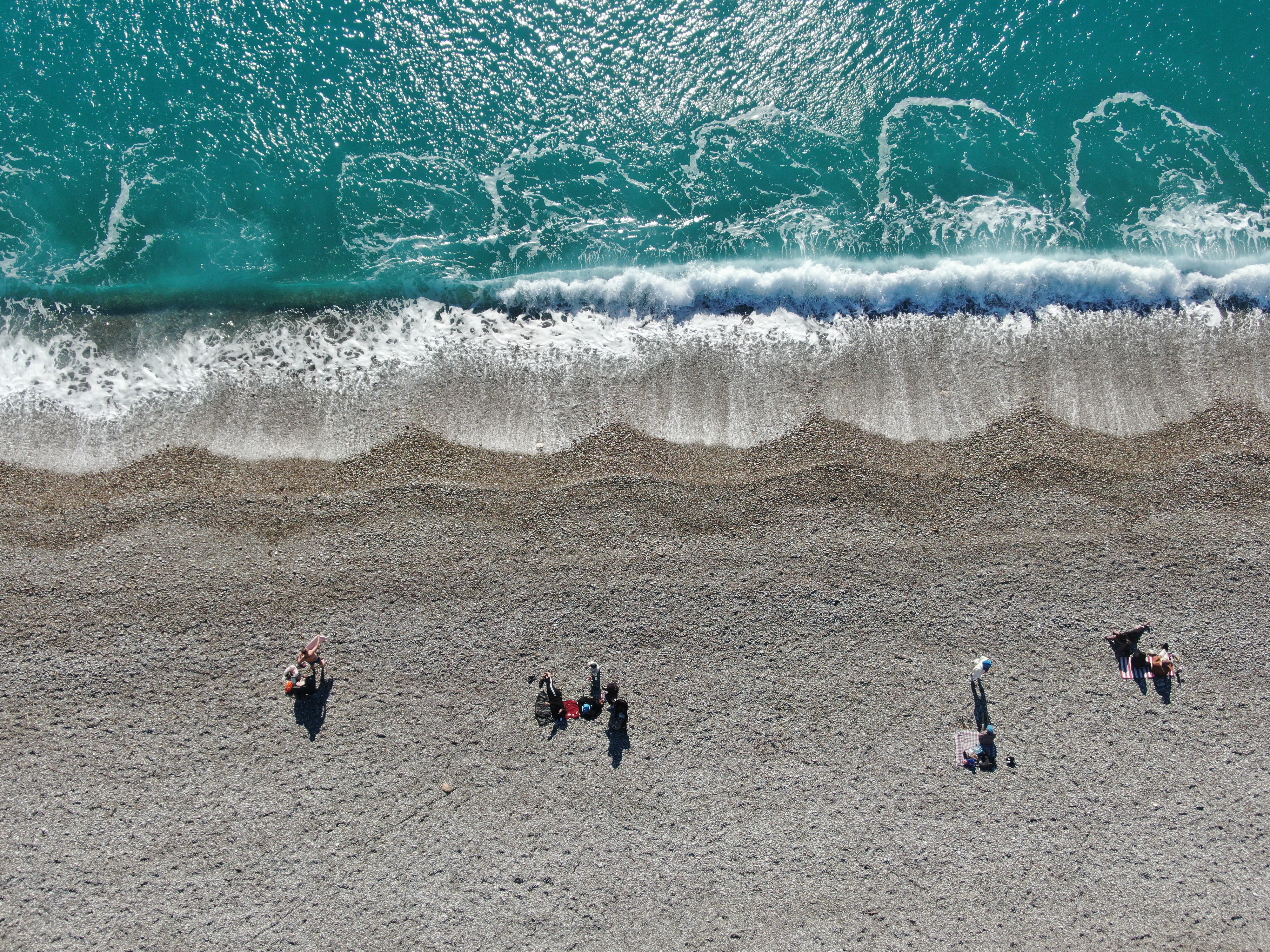 Dün Fırtına Vardı, Bugün Yaz Geldi Antalya’da 17 Dereceyi Gören Sahile Koştu! (1)
