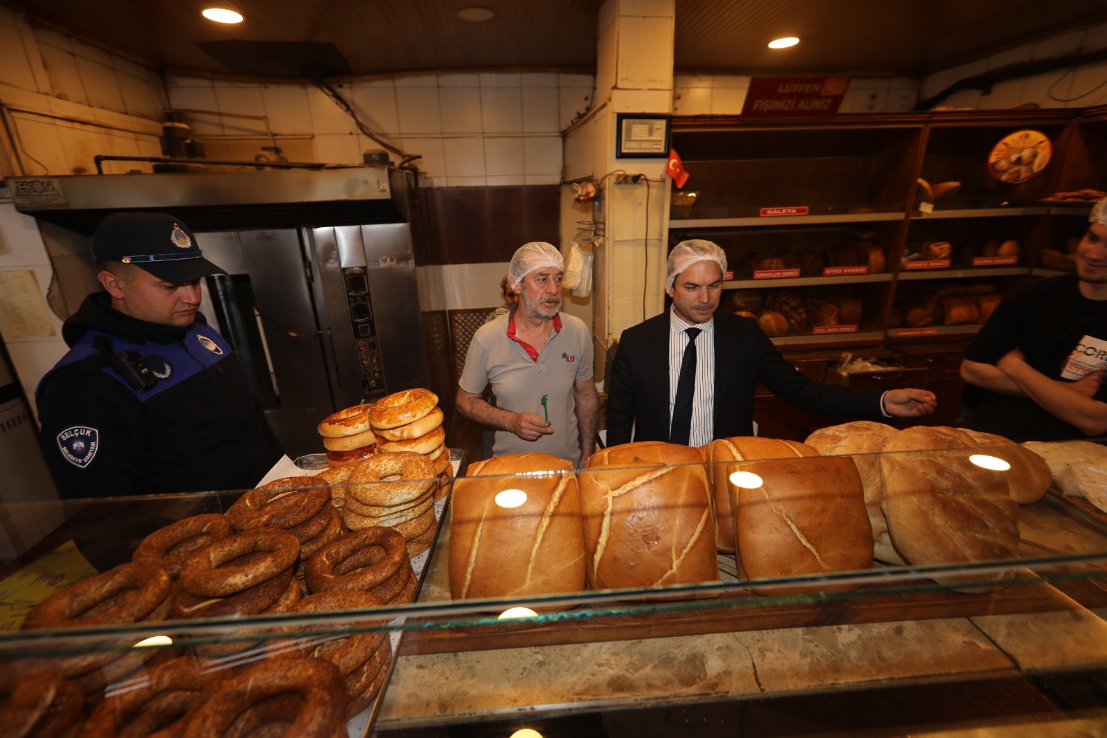Efes Selçuk’ta Zabıta Ekipleri Iş Başında (2)