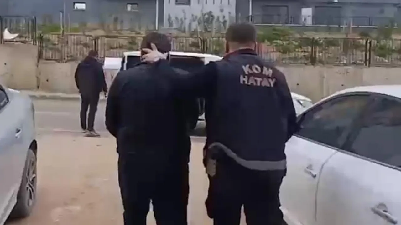 Esnafı Haraca Bağlayan 'Dönmezler' Suç Örgütüne Operasyon8