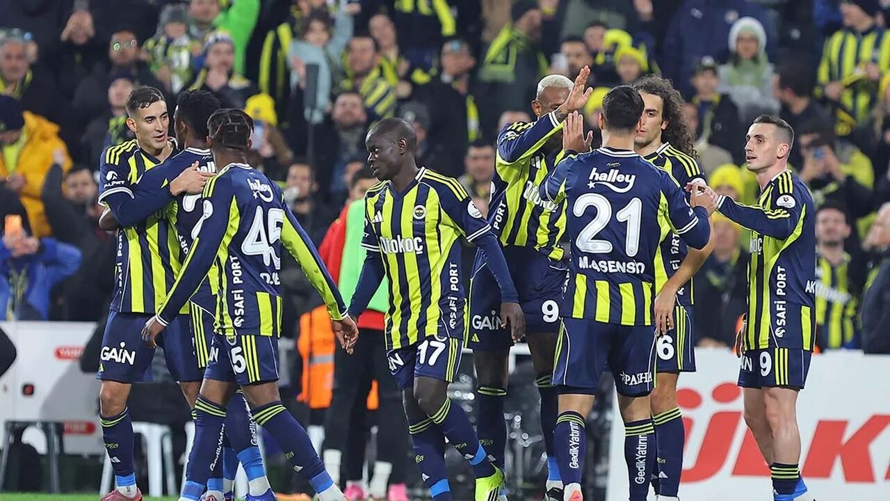 Iste Muhtemel 11Ler Fenerbahce K