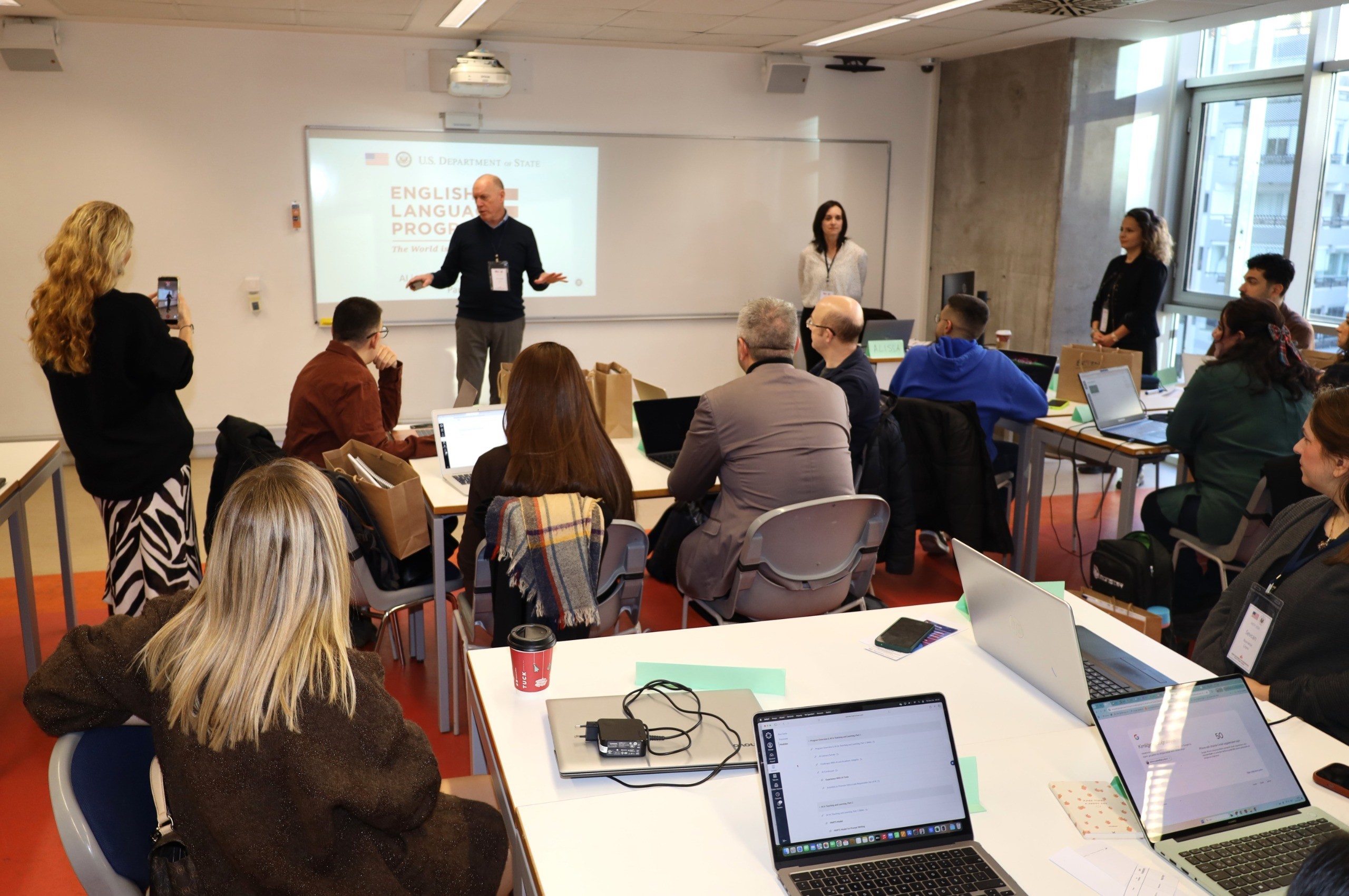 İzmir Ekonomi Üniversitesi (İeü) Yabancı Diller Yüksekokulu, İngilizce Öğretiminde Yapay Zekânın Pedagojik, Etik Ve Etkili Kullanımını Yaygınlaştırmayı Hedefleyen Özel Bir Programı Hayata Geçirdi (2)