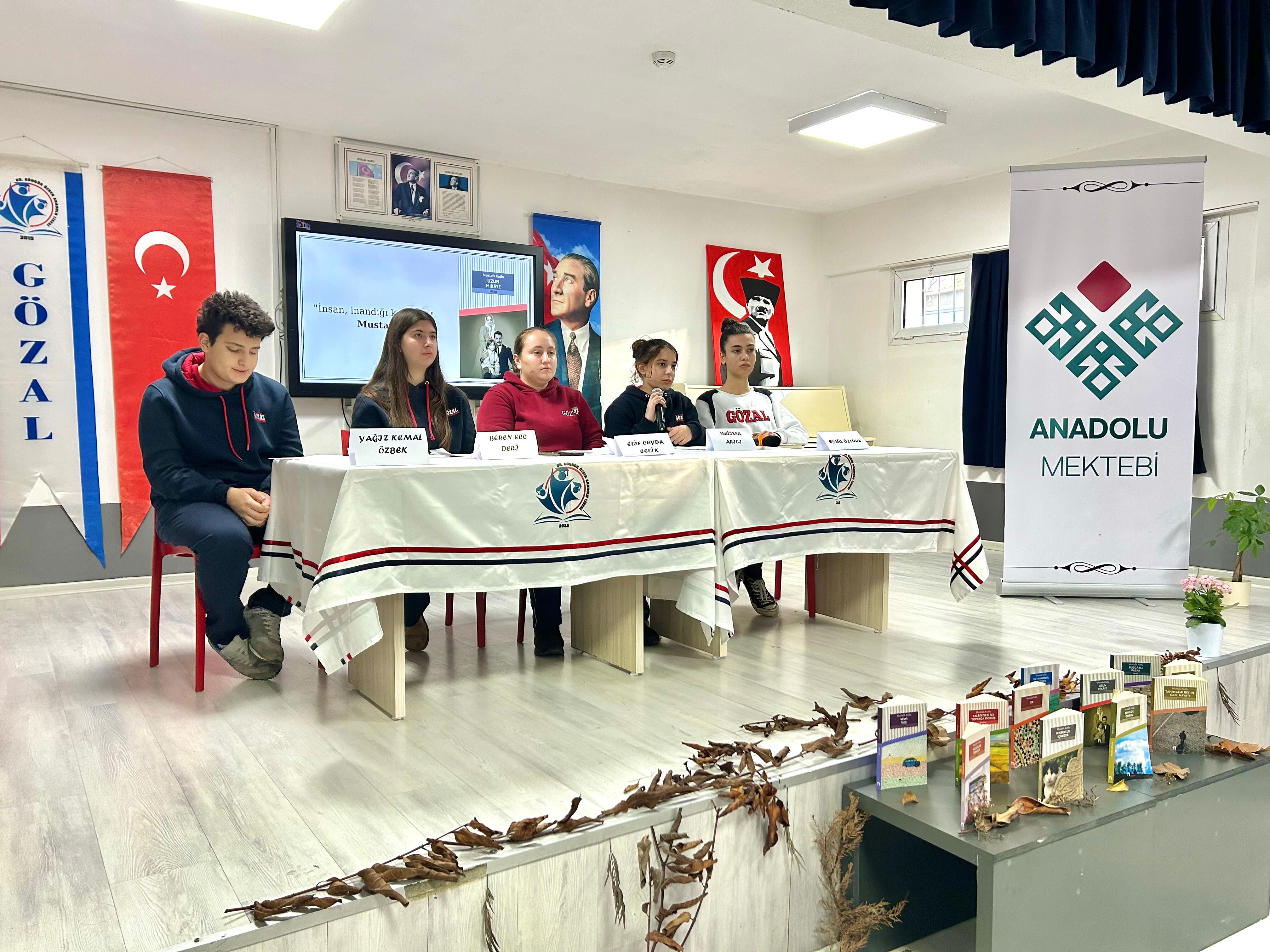 İzmir’de Anadolu Mektebi Yazar Okumaları Kapsamında Mustafa Kutlu Eserleri Okul Panelinde Tartışıldı (4)