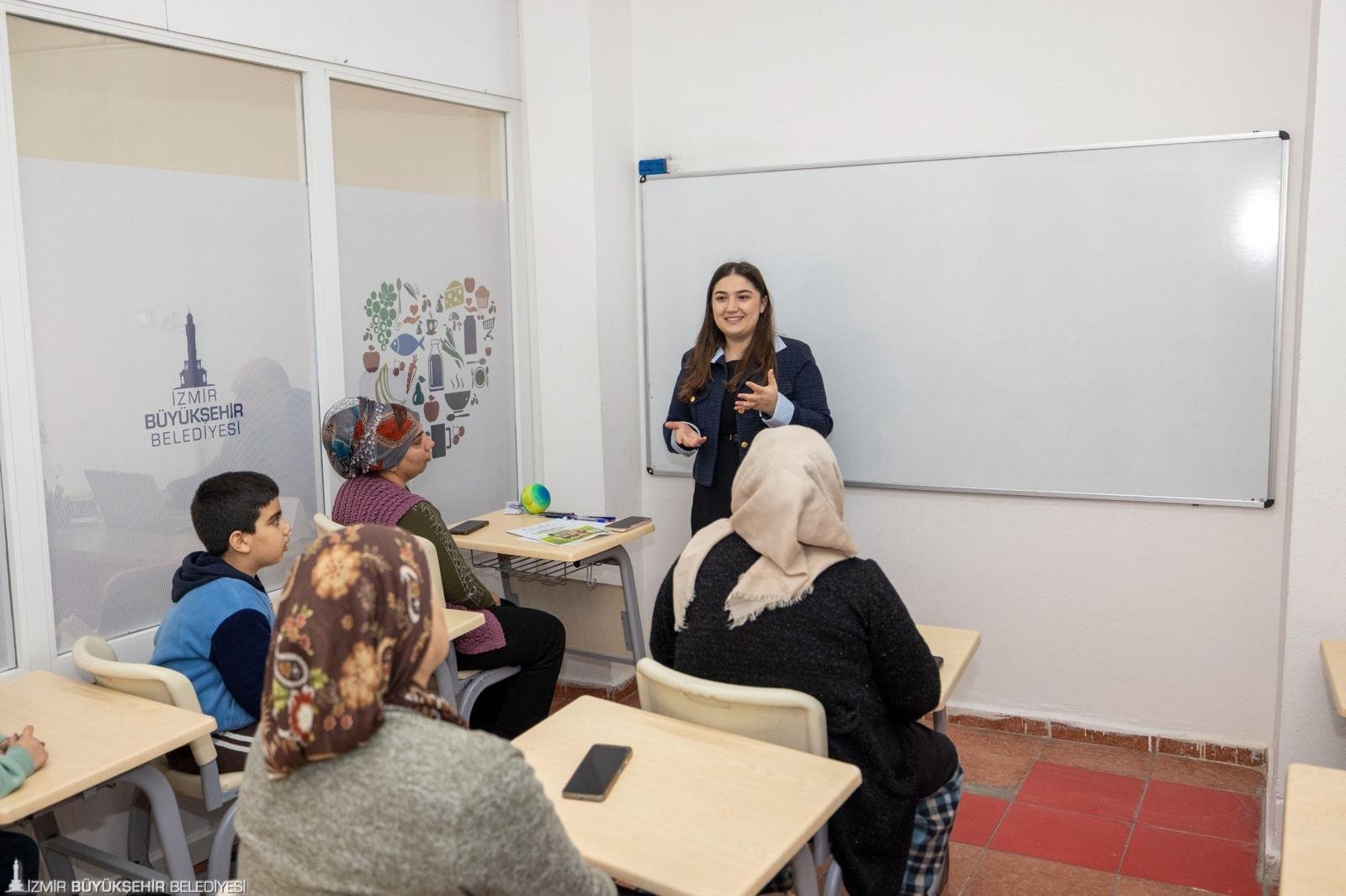 İzmir’de Anne Ve Bebeklere Ücretsiz Destek 11