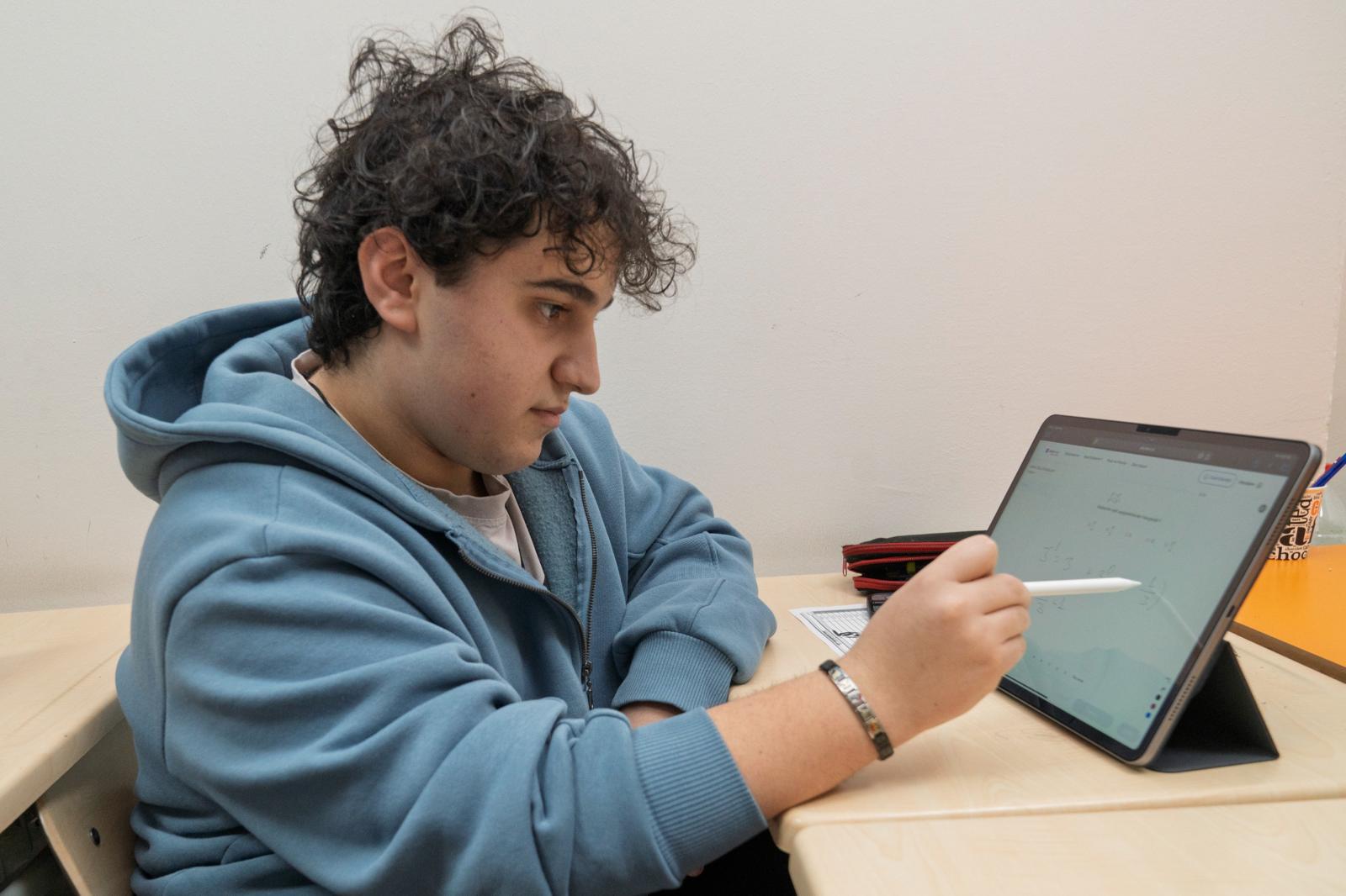 İzmir’de Lgs Ve Yks Adaylarına Yapay Zeka Ile Matematik Desteği (3)