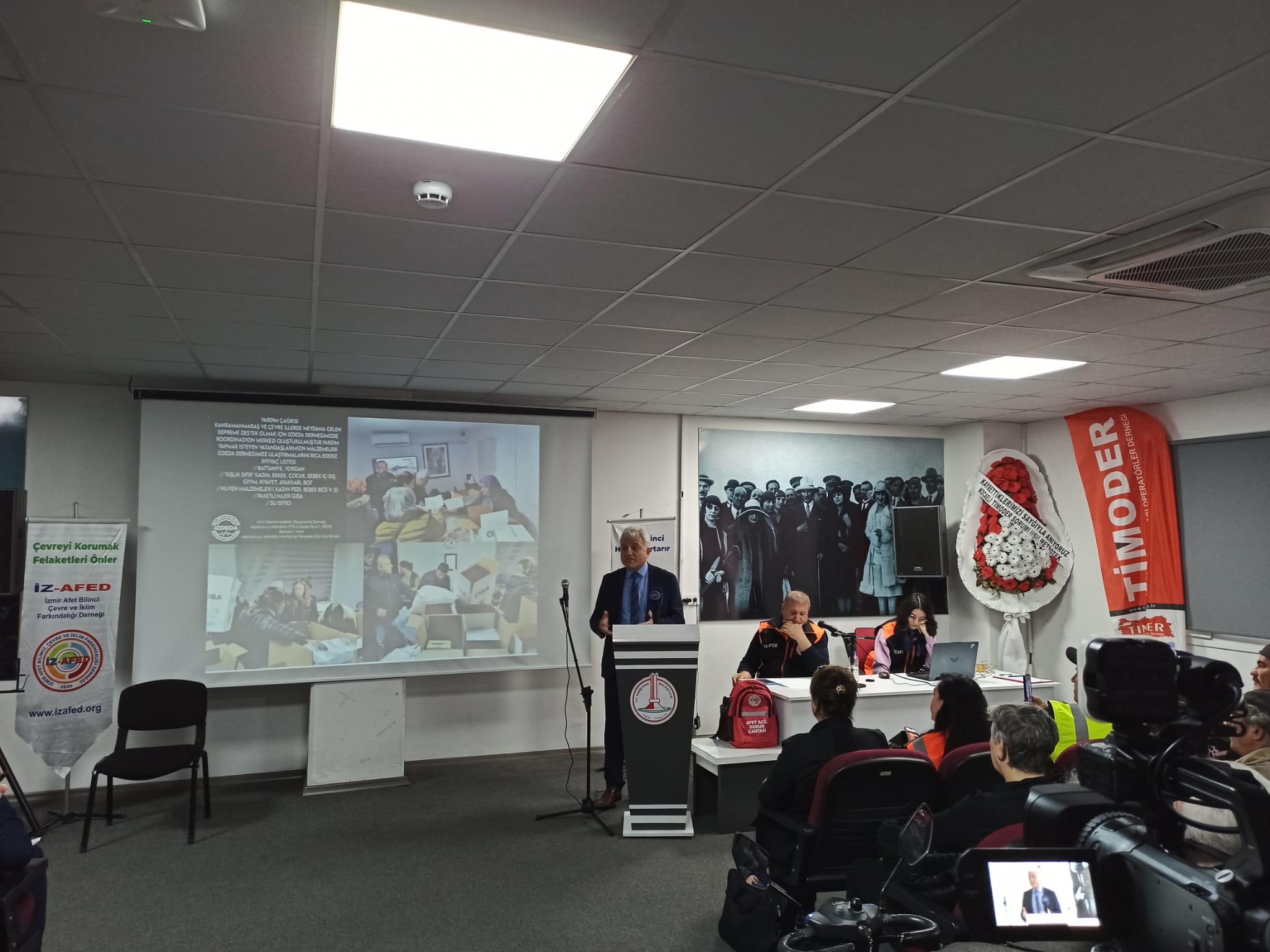 İzmir’de Sivil Toplum 6 Şubat’ta Tek Yürek Oldu (1)