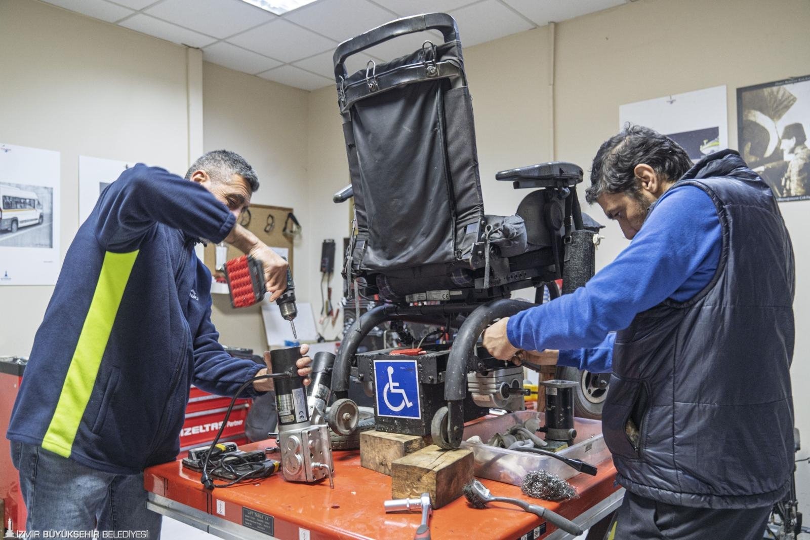İzmir’den “Özgürlük Istasyonu” 11