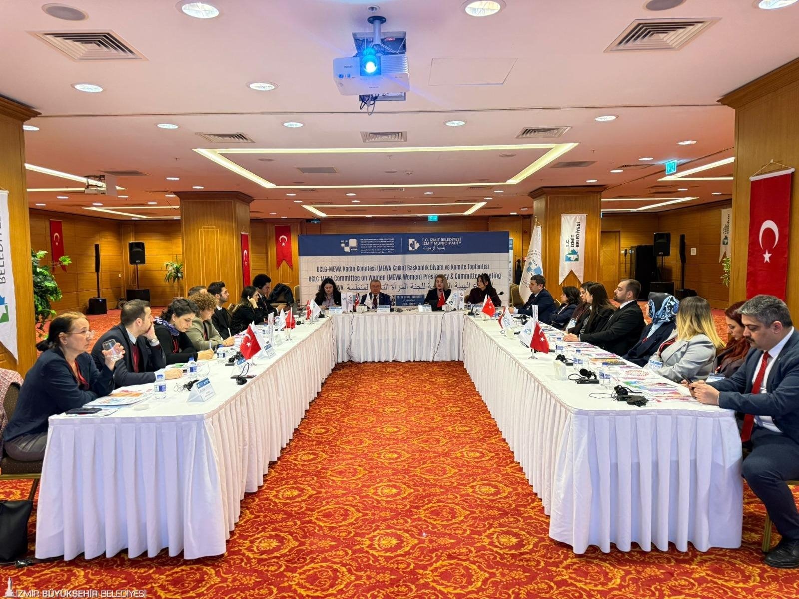 Kadın Dostu Kent İzmir Uclg Mewa Zirvesi'nde 222