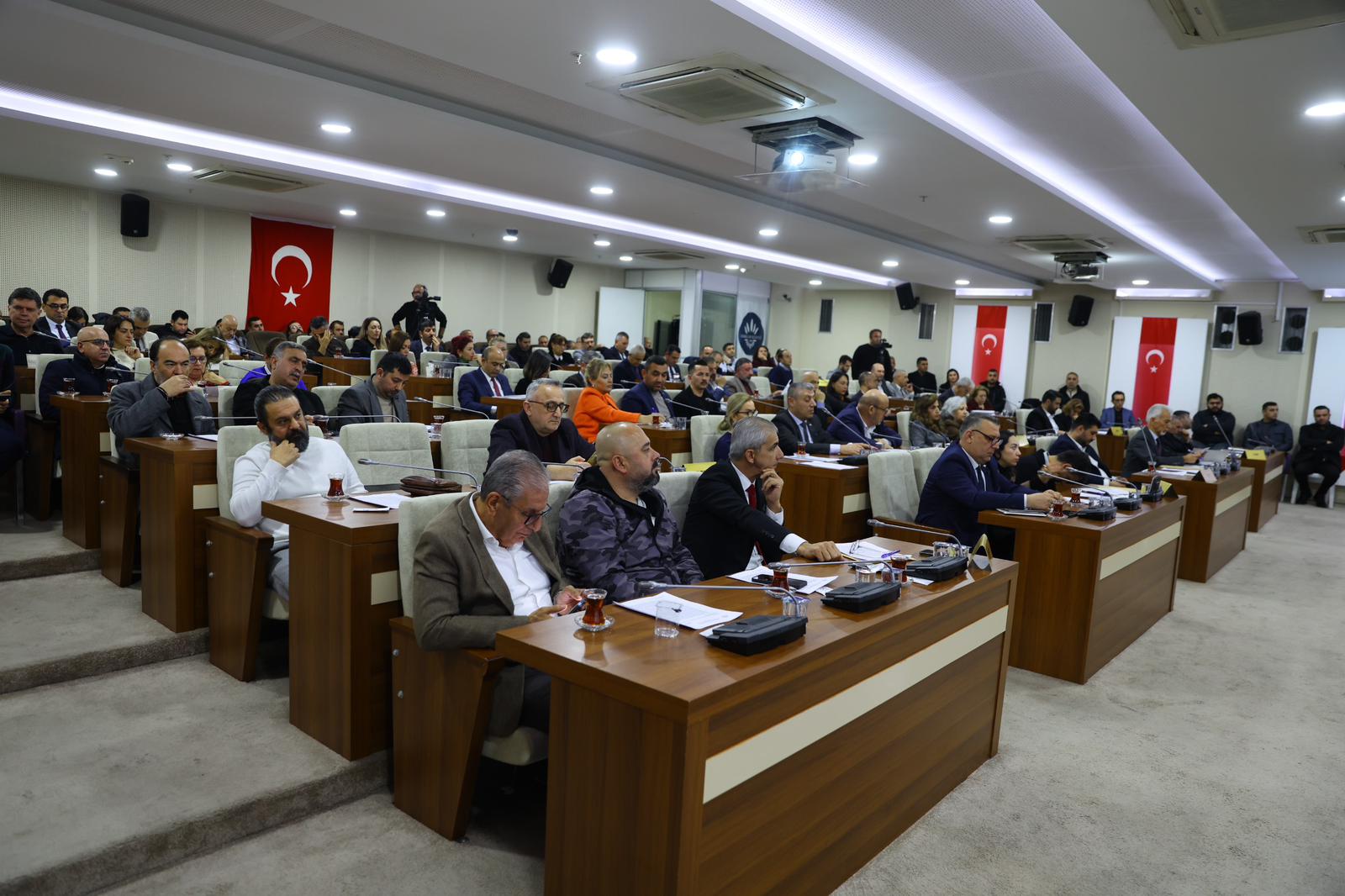 Karabağlar Belediyesi Şubat Ayı Meclisi (2)