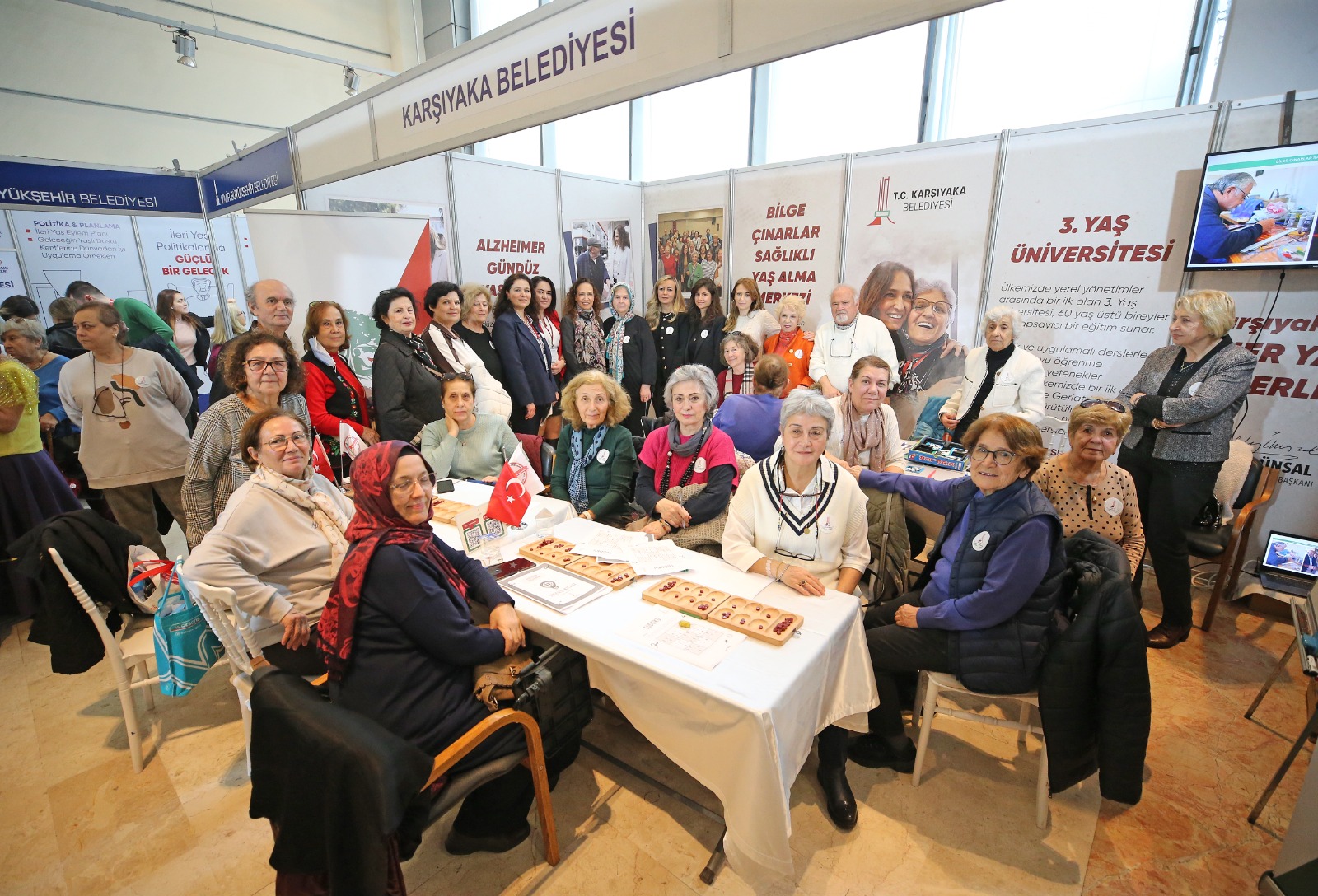 Karşıyaka Belediyesi, Sağlıklı Yaş Alma Fuarı’nda Aktif Rol Aldı (1)