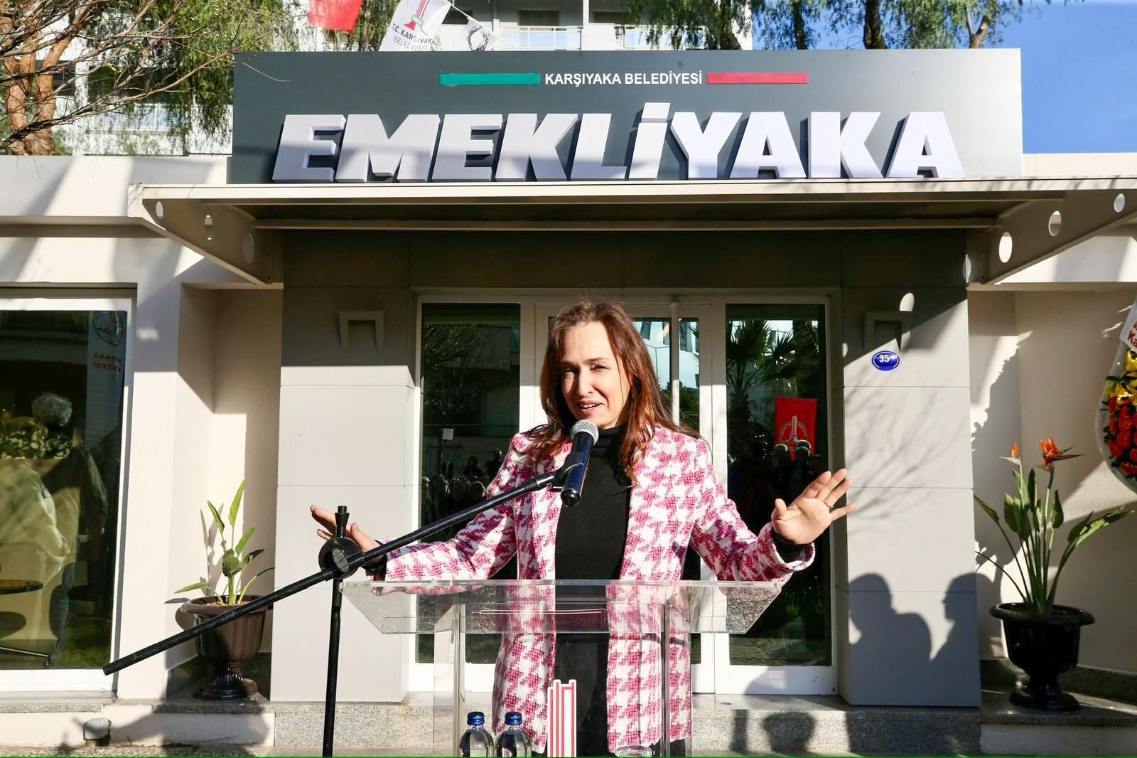 Karşıyaka’da Emekli Yaka Açıldı! (6)