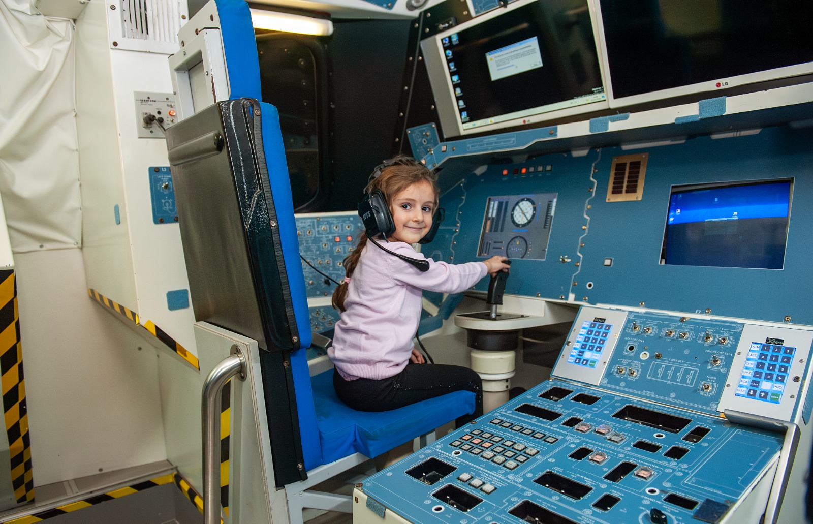 Karşıyaka’da Minikler Uzay Deneyimi Yaşadı (7)