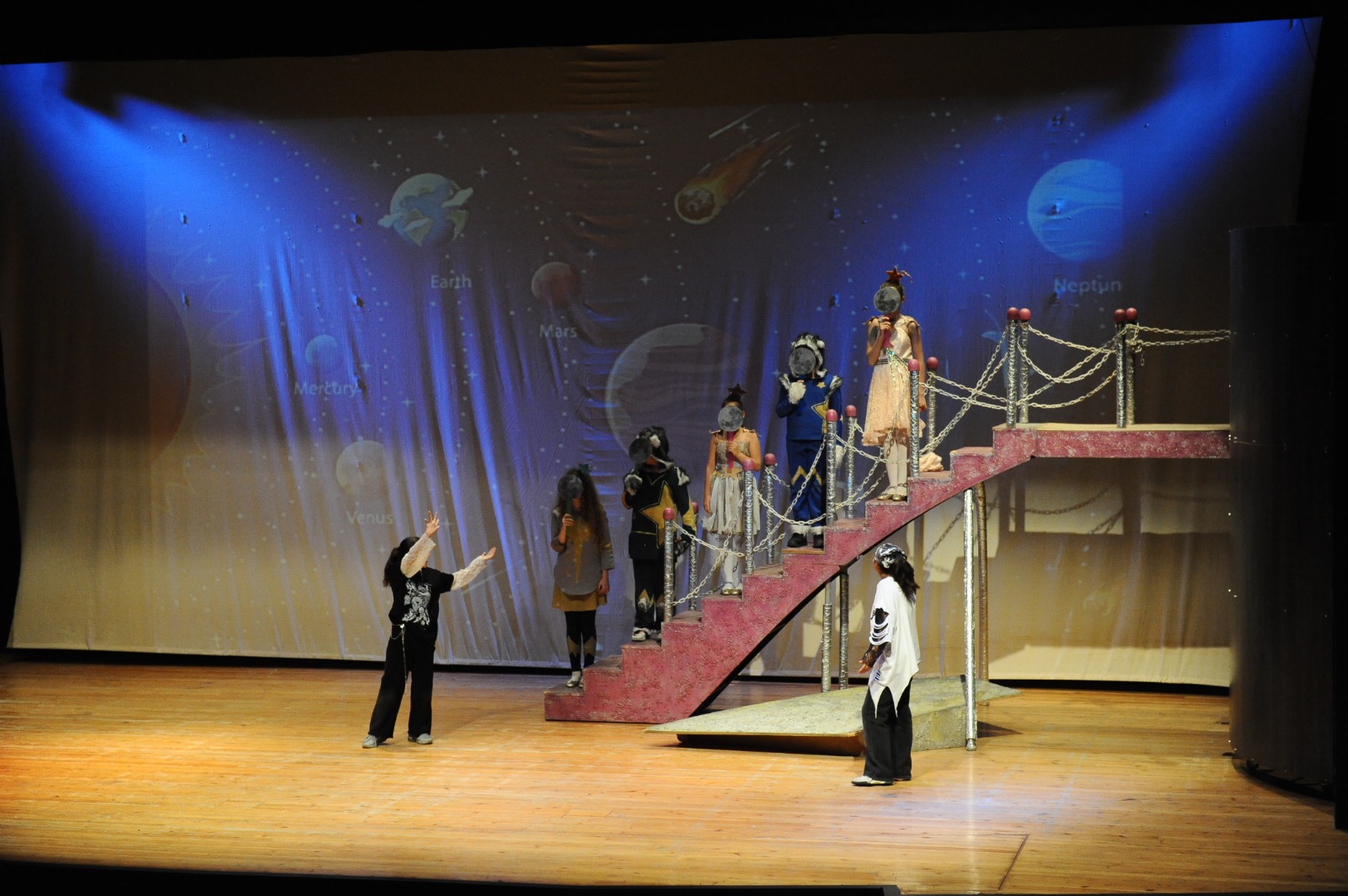 Karşıyaka’da Tiyatro Şöleni! Caligula Ve Peter Pan Geliyor (3)