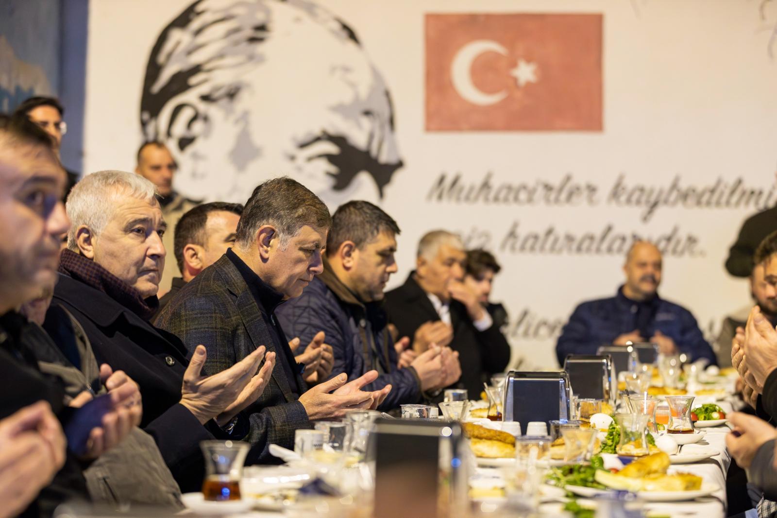 Kemalpaşalılar Başkan Tugay’la Sahur Yaptı (6)