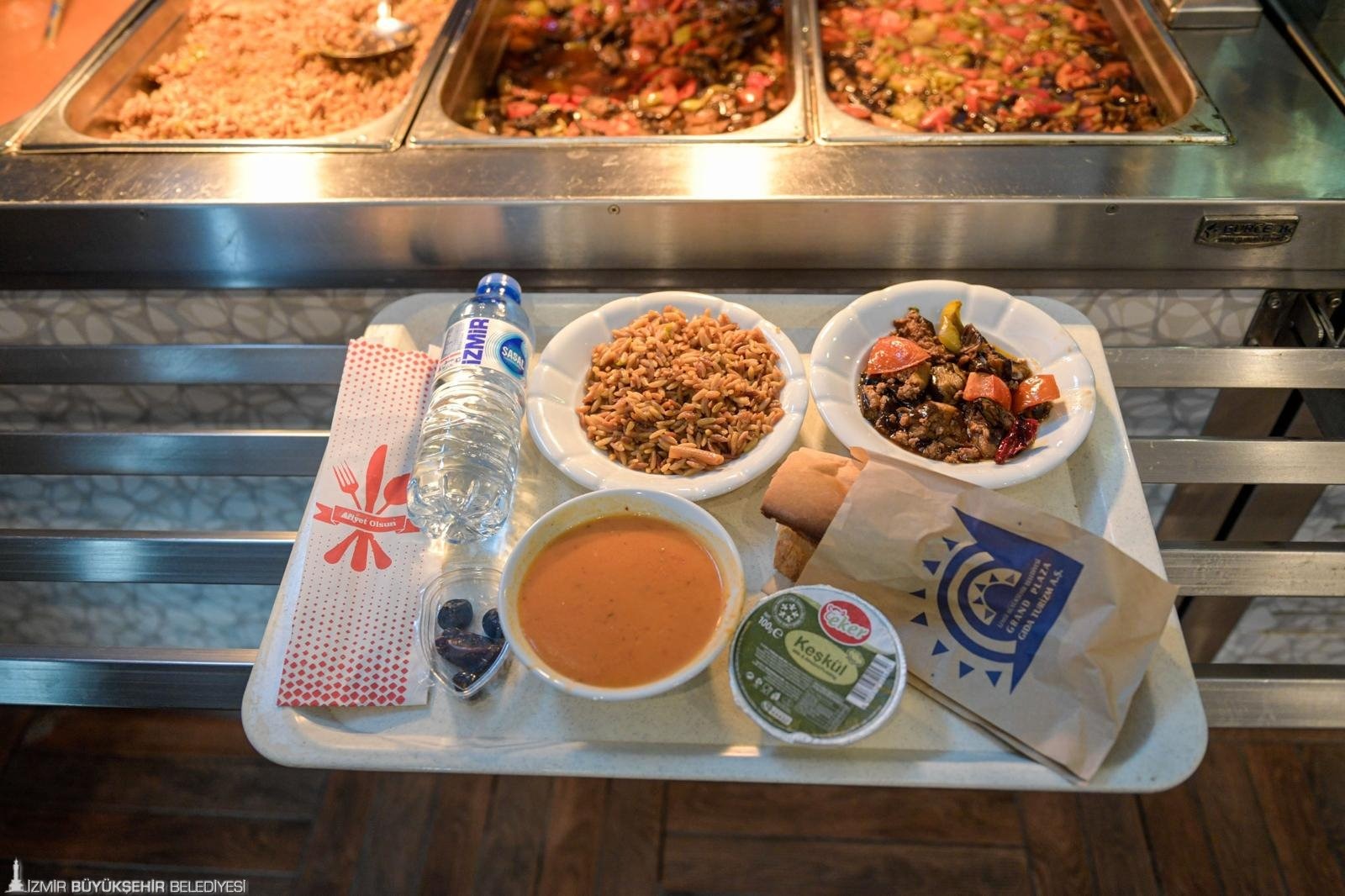 Kent Lokantaları Kapılarını İftar İçin Ücretsiz Açtı