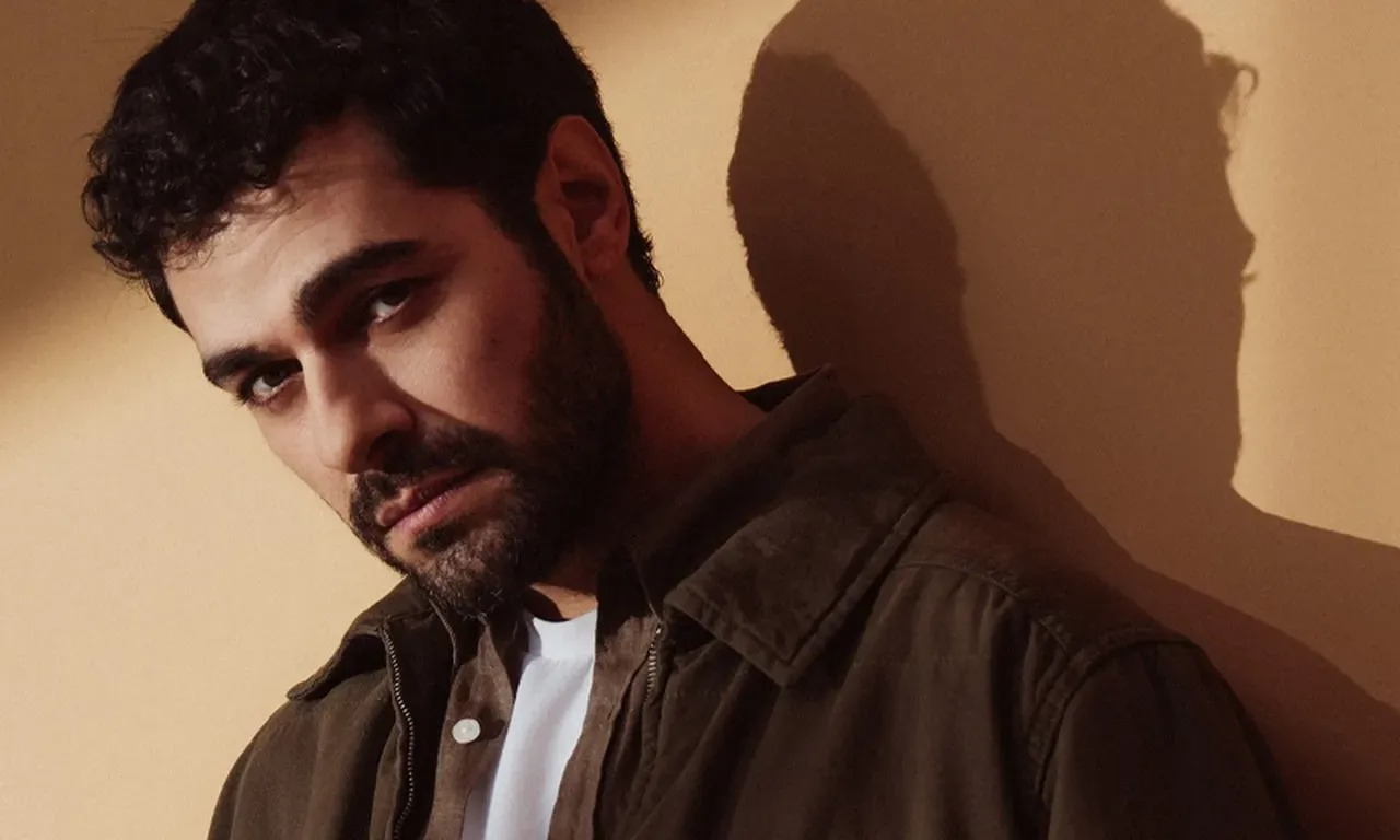 Kizilcik Serbetine Katilan Yeni (1)