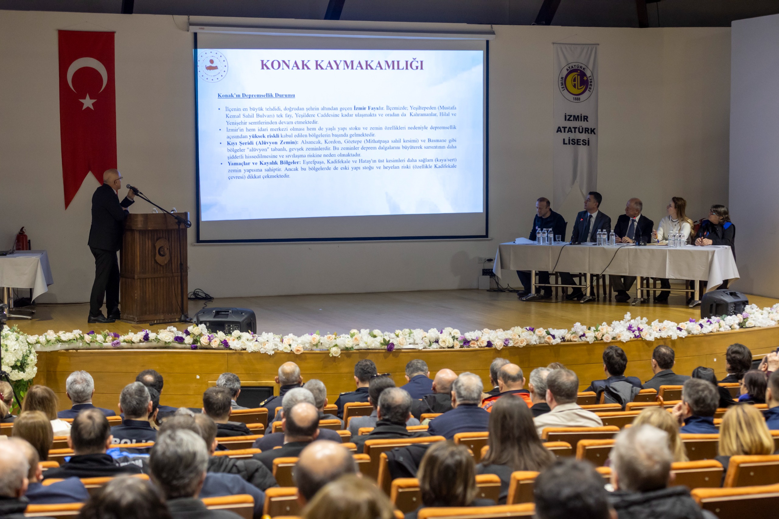 Konak’ta Afet Müdahale Planı Masaya Yatırıldı (4)