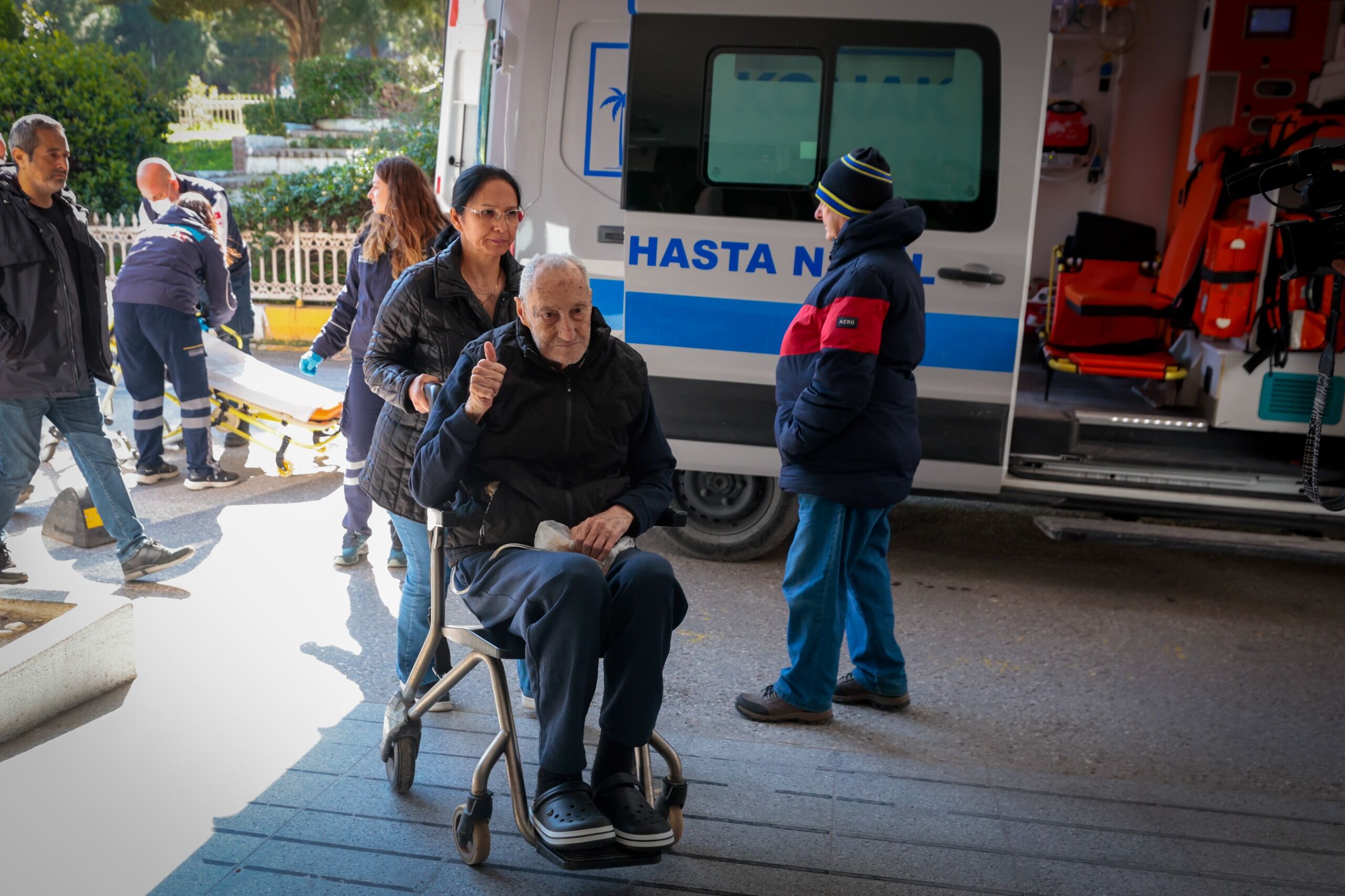 Konak’ta Ambulans Hizmeti Yüzleri Güldürüyor (5)