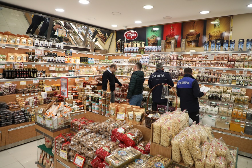 Menderes Belediyesi, Yaklaşan Ramazan Ayı Öncesinde Zabıta Ve Ruhsat Denetimlerini Yoğunlaştırdı. (6)