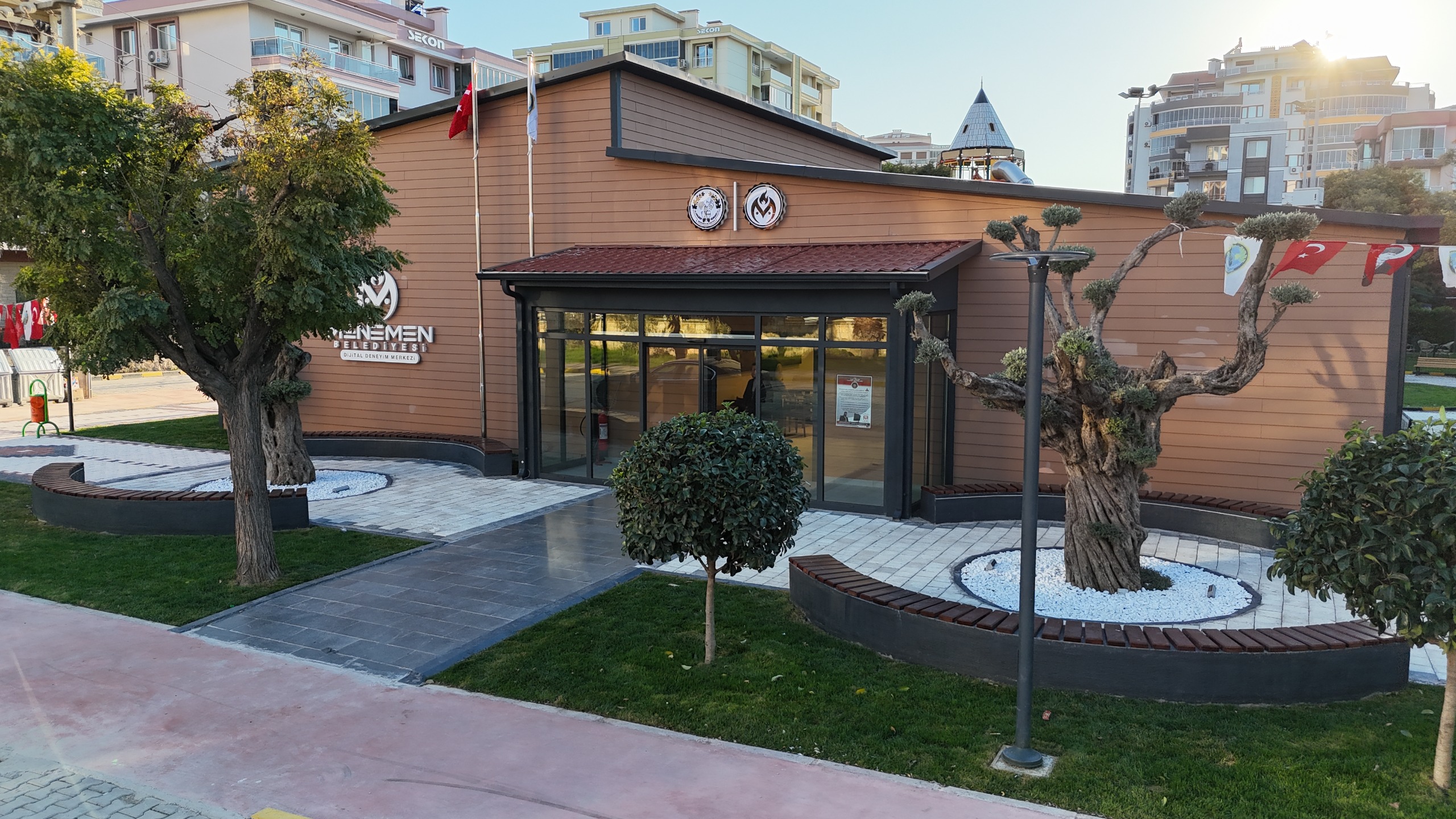 Menemen Dijital Deneyim Merkezi 3 Ayda 6 Bin Ziyaretçi (3)