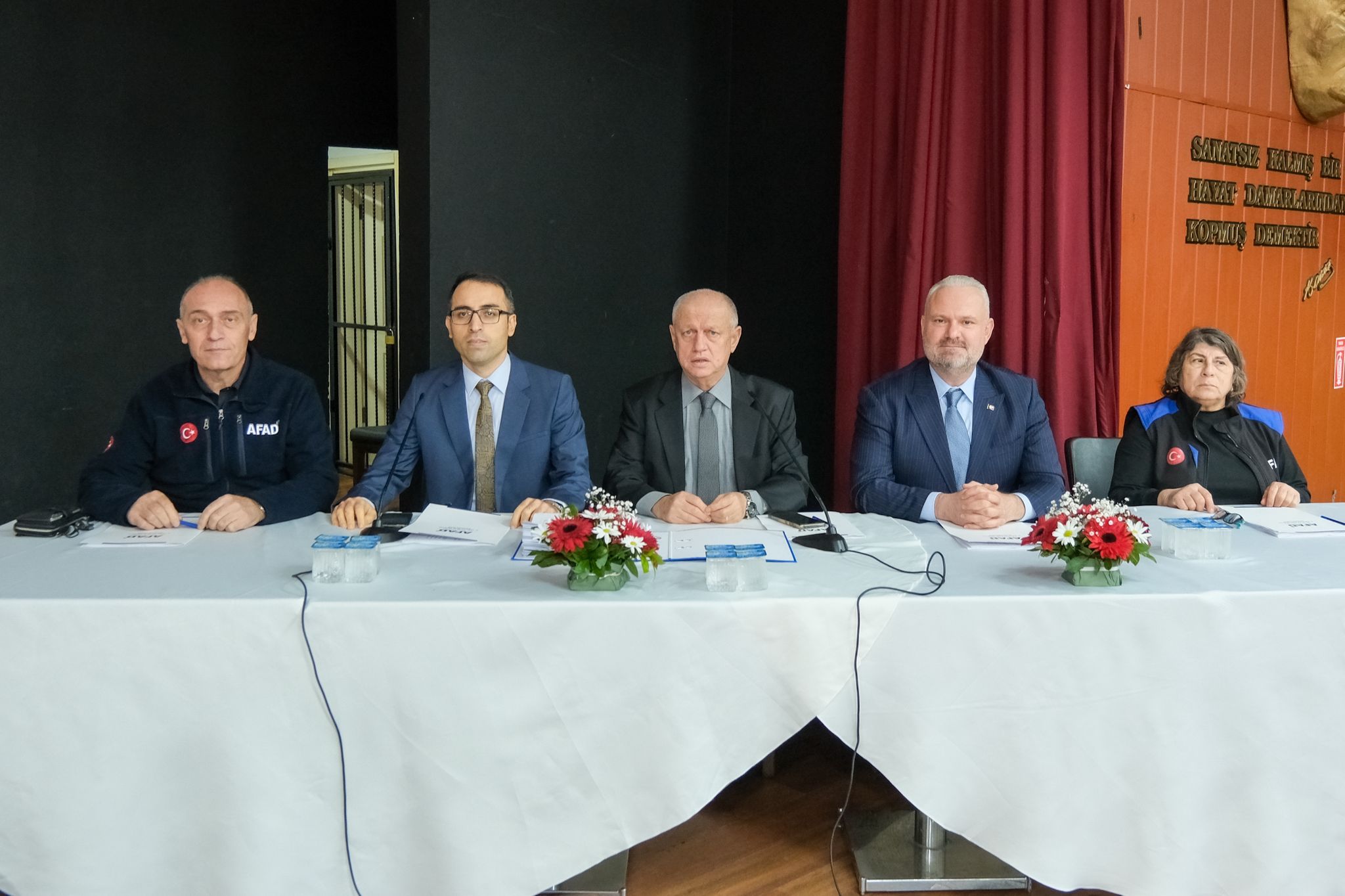 Menemen’de Afet Alarmı Kurumlar Tek Masada Toplandı (2)