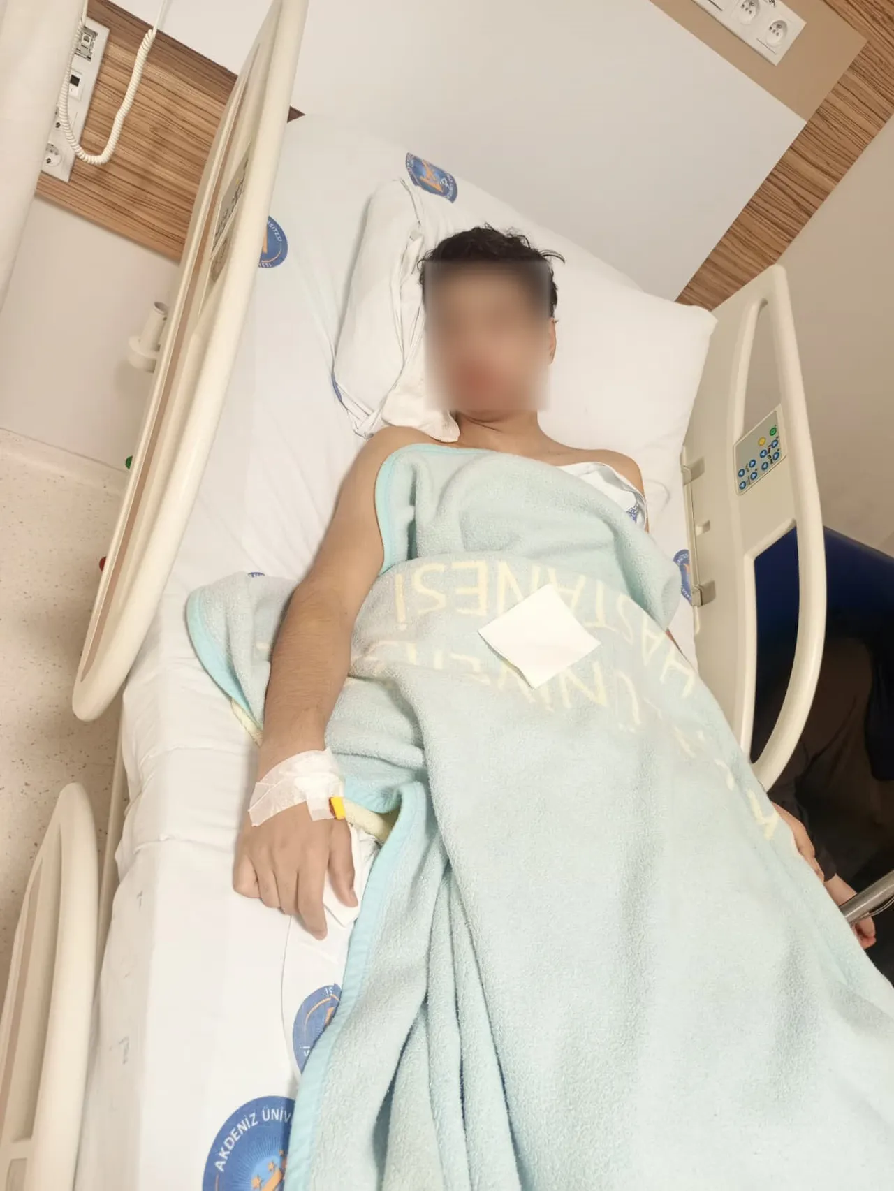 Okulda Akran Zorbalığı Iddiası 15 Yaşındaki Öğrencinin Çenesi Kırıldı (3)