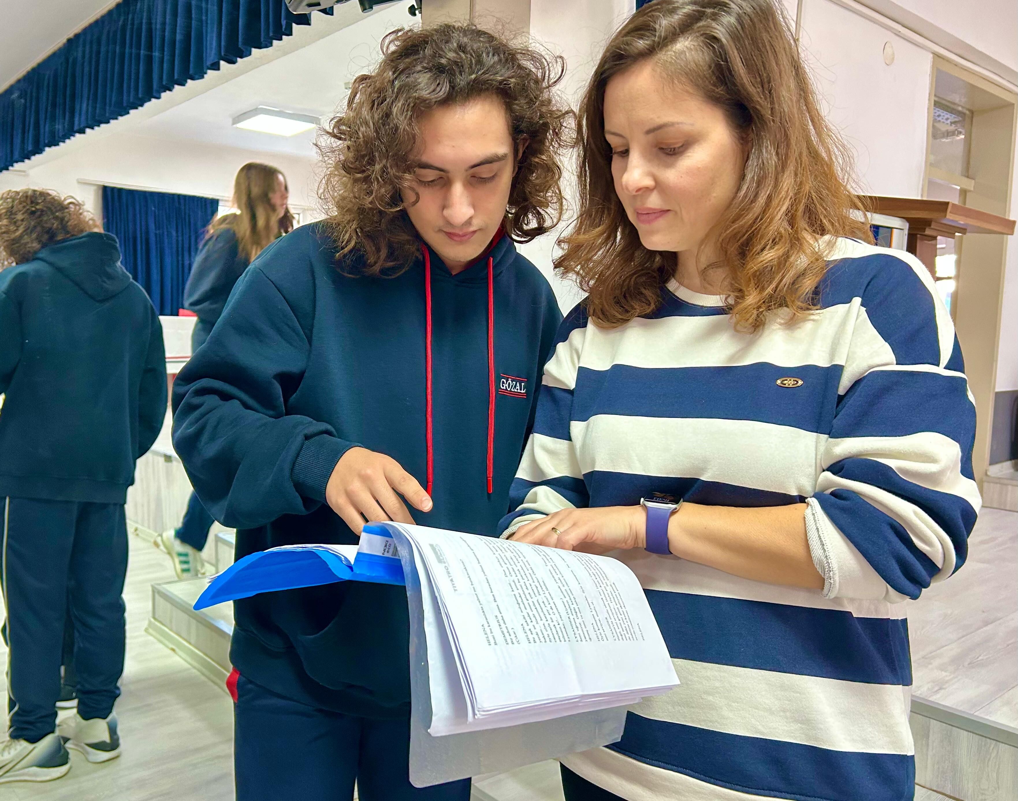 Okulumuz Öğrencileri, A Midsummer Night's Dream (Bir Yaz Gecesi Rüyası) Için Provalarına Heyecanla Devam Ediyor (2)