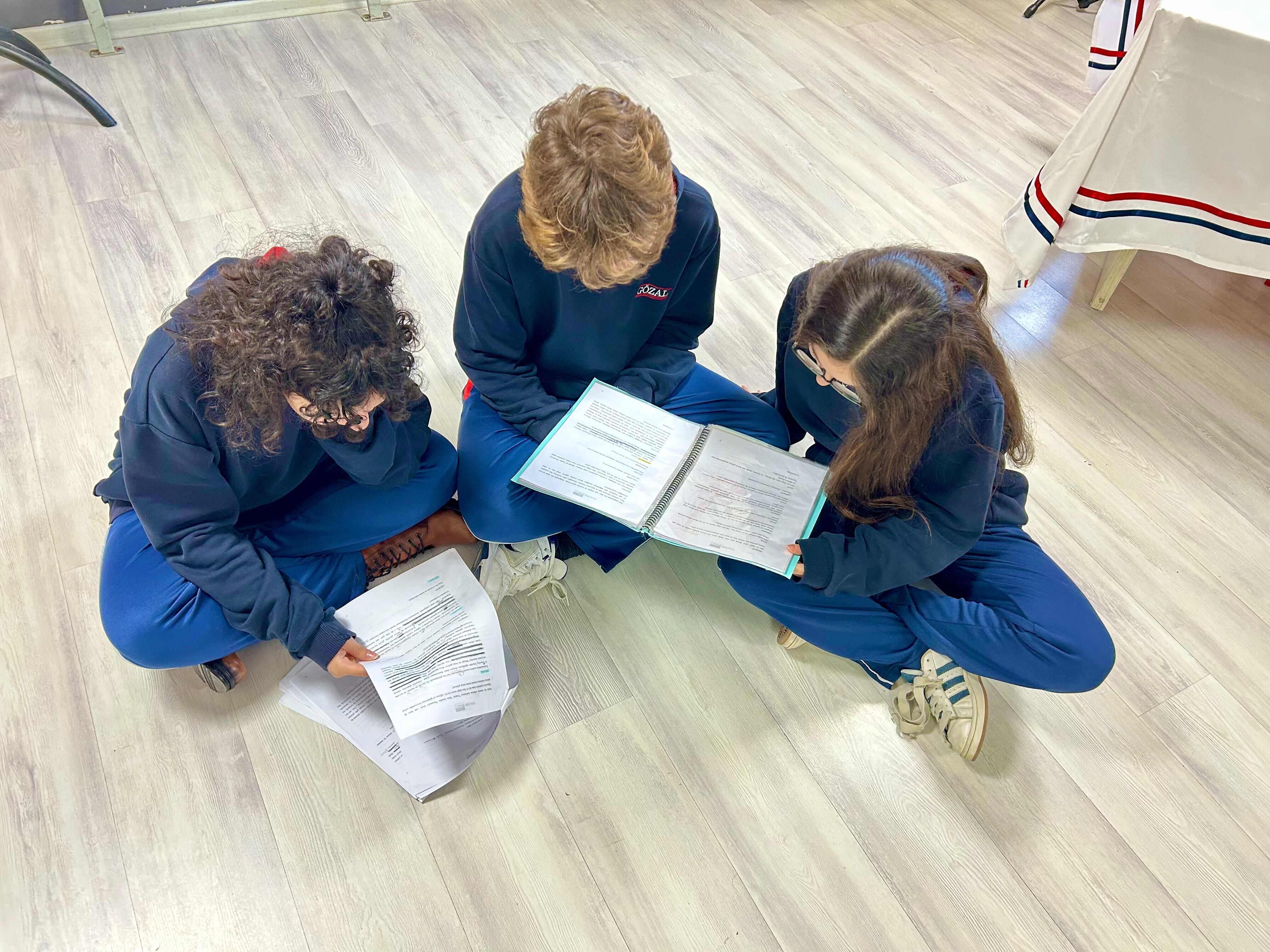 Okulumuz Öğrencileri, A Midsummer Night's Dream (Bir Yaz Gecesi Rüyası) Için Provalarına Heyecanla Devam Ediyor (3)