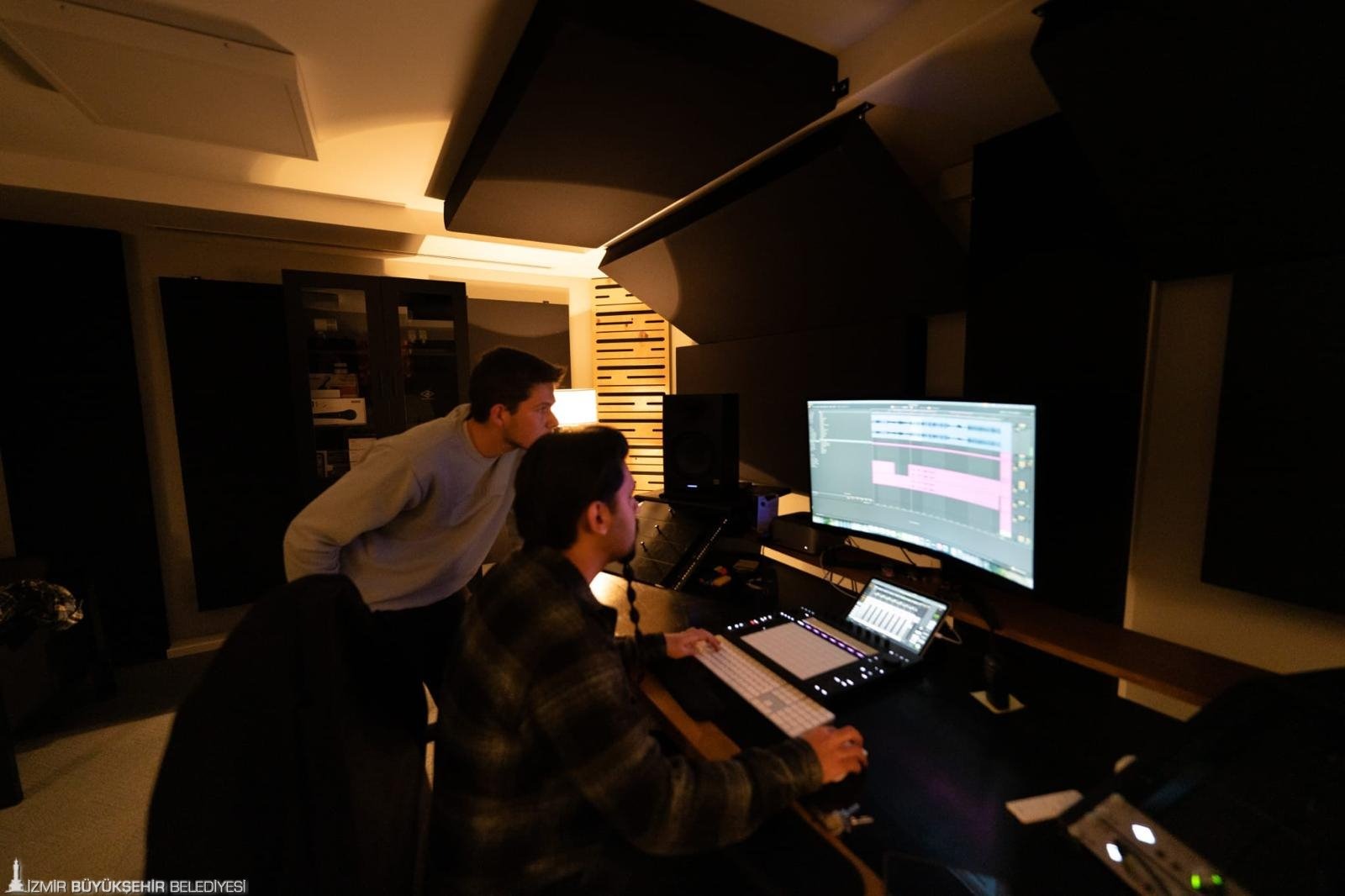 Saz Çalan Da Geliyor Rap Yapan Da 22