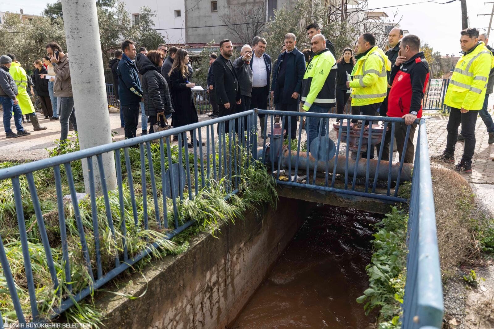 Seferihisar’da Sel Mağdurlarına Yönelik Ekonomik Ve Sosyal Destek Süreci Başlatıldı. (4)