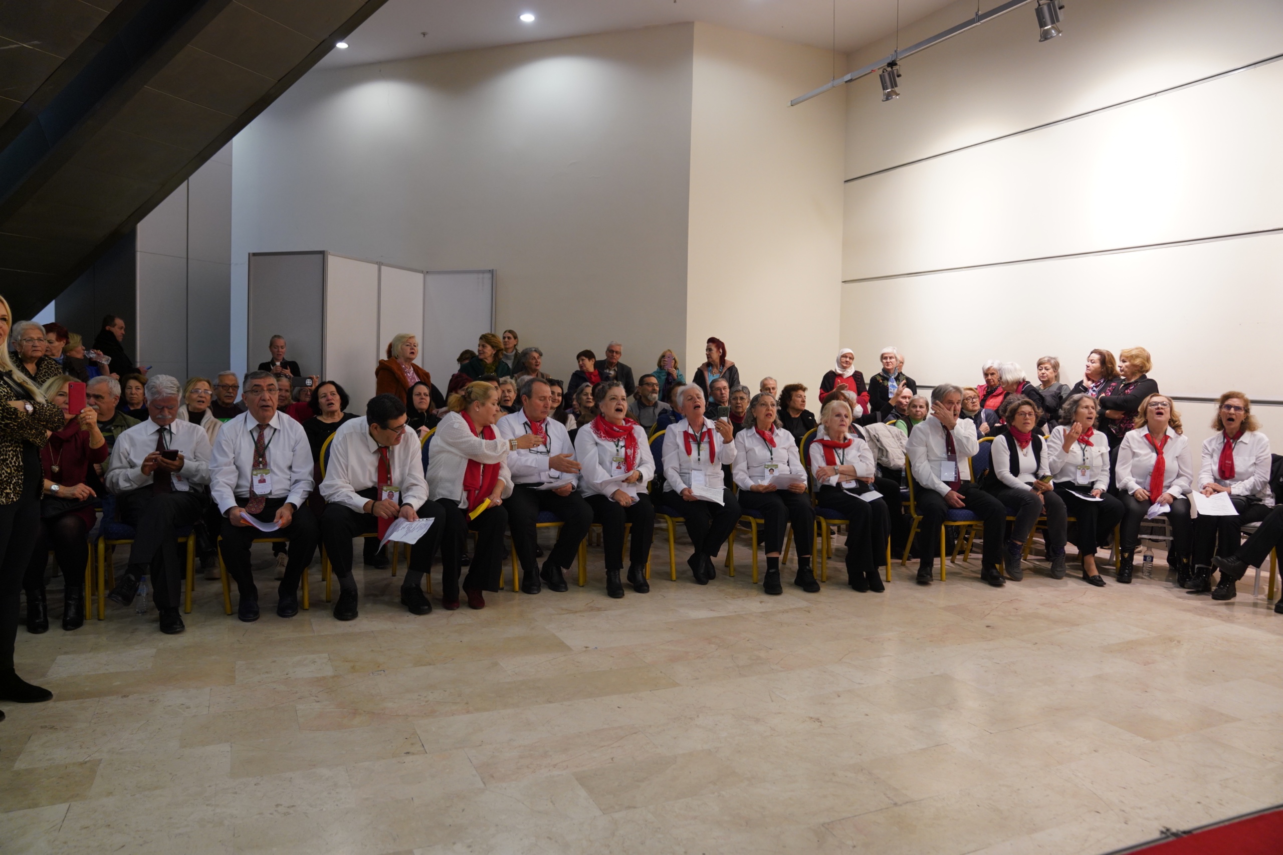 Seferihisar’ın 3. Yaş Üniversitesi Fuarda Damga Vurdu (1)