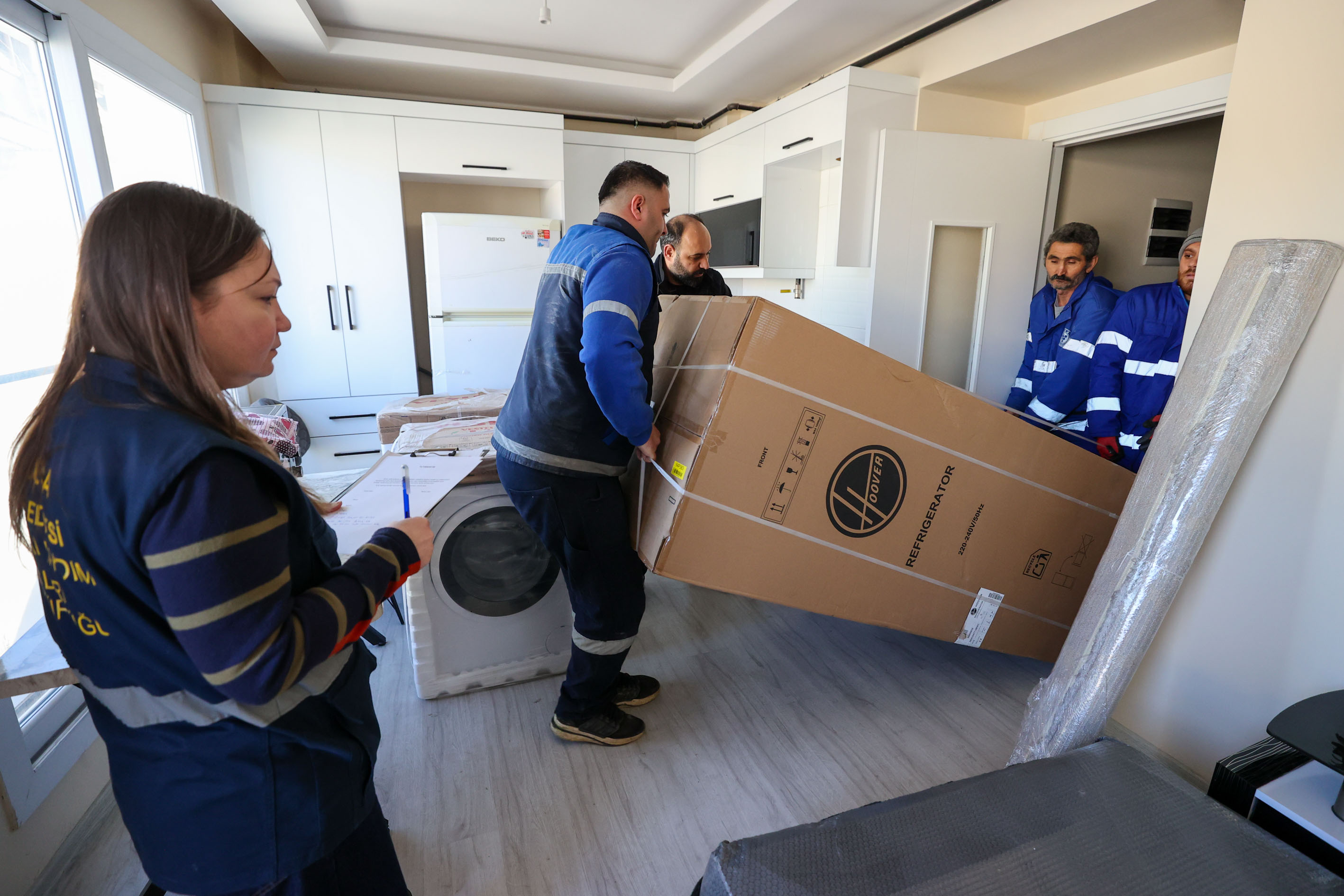 Sel Sonrası Zarar Gören Evlere Belediyeden Eşya Yardımı (5)