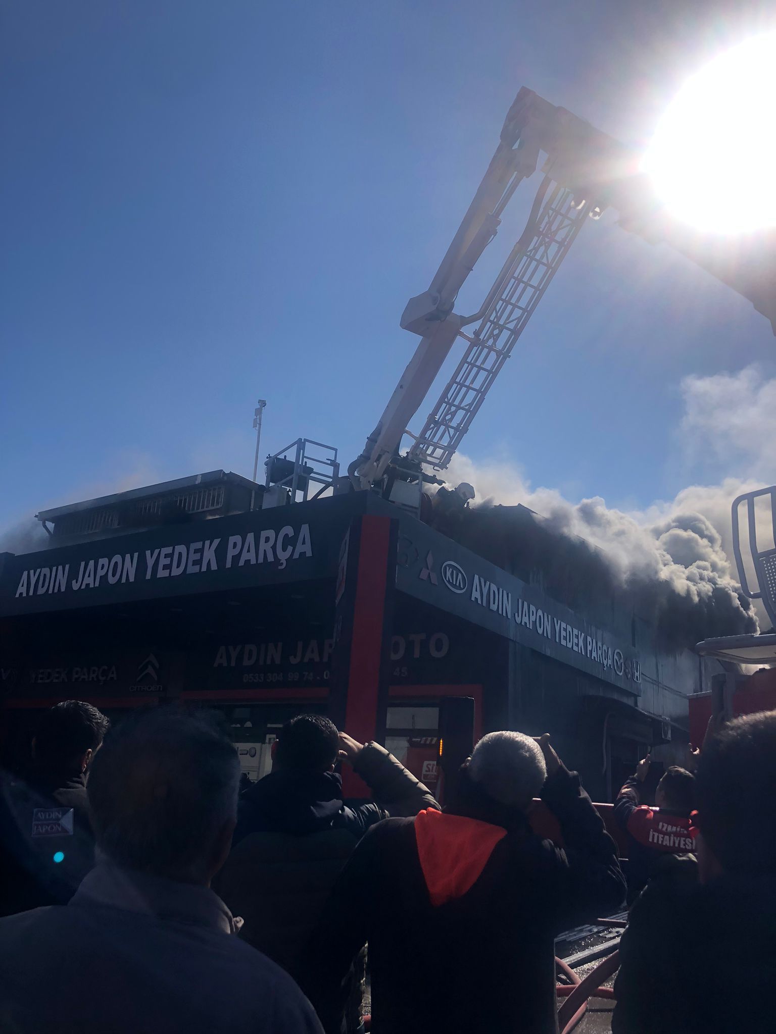 Son Dakika... Buca 6. Sanayi Sitesi’nde Yangın!