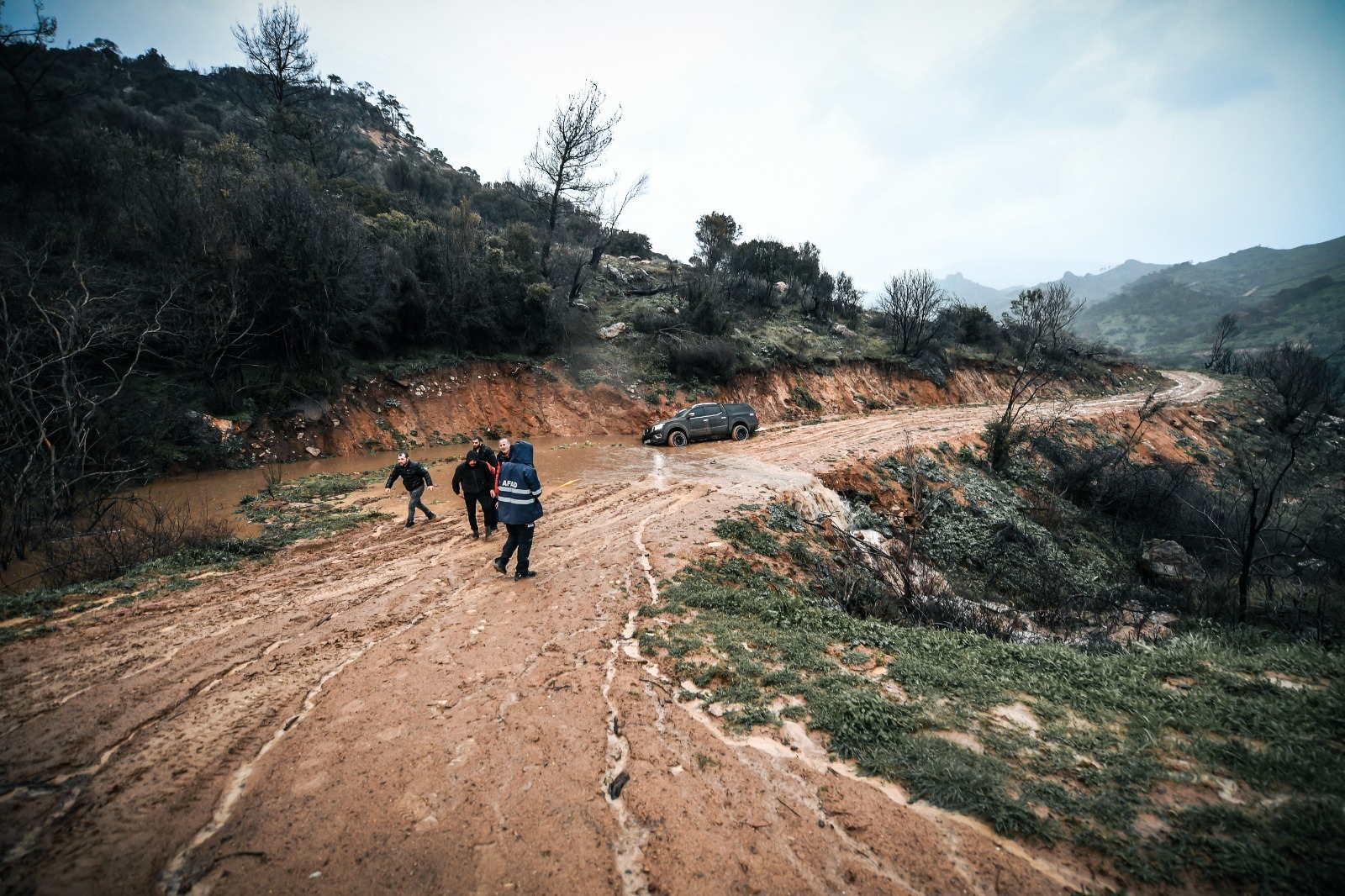 Yamanlar’da Sağanak Sonrası Kurtarma Operasyonu 222