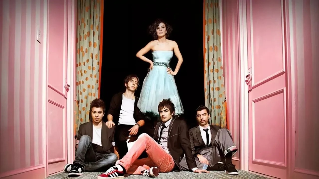 Yillar Once Ayrilan Model Grubun (1)