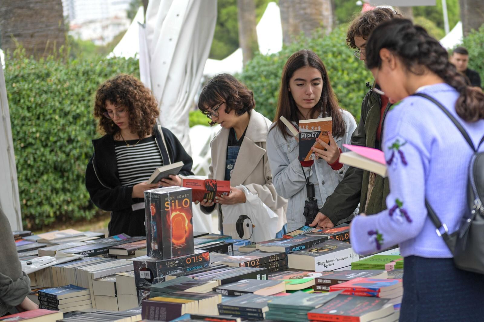 İZKİTAP – 7. İzmir Kitap Fuarı için geri sayım başladıF7De1