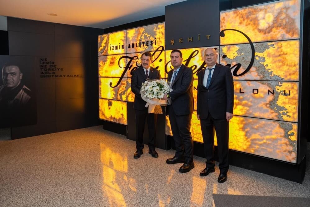 Adalet Bakan Yardımcısı Tuncay, İzmir Adliyesi'ni Ziyaret Etti