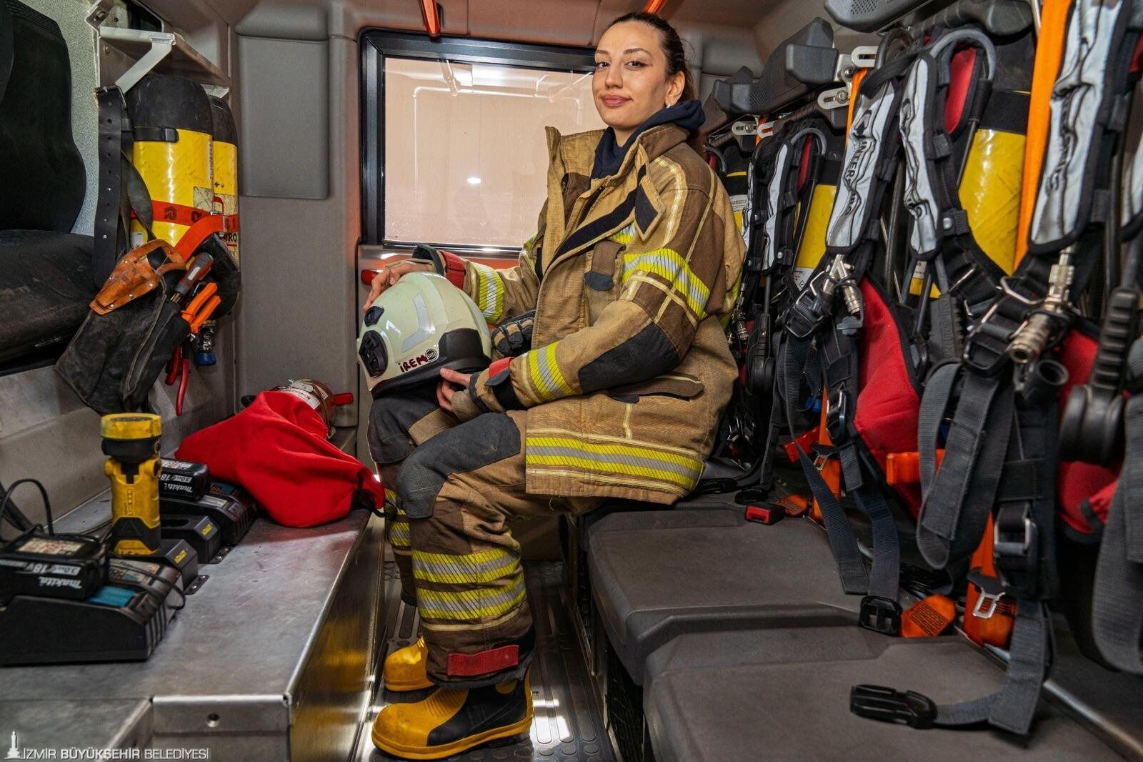 Alevlerin Arasındaki Çocukluk Hayali 222