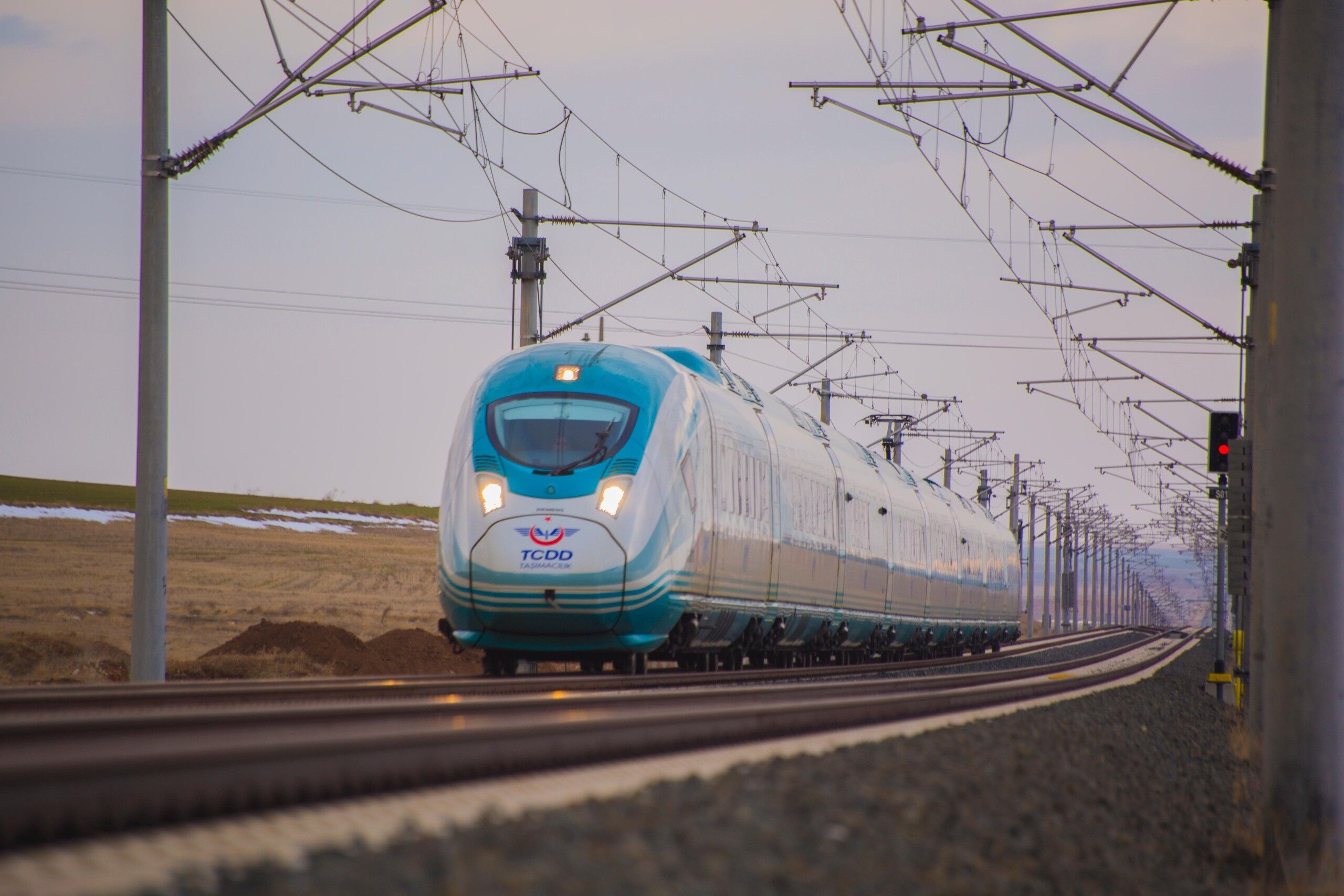 Ankara Eskişehir Hattı 17 Yaşında Yht Yolcuları Rekor Kırıyor (4)