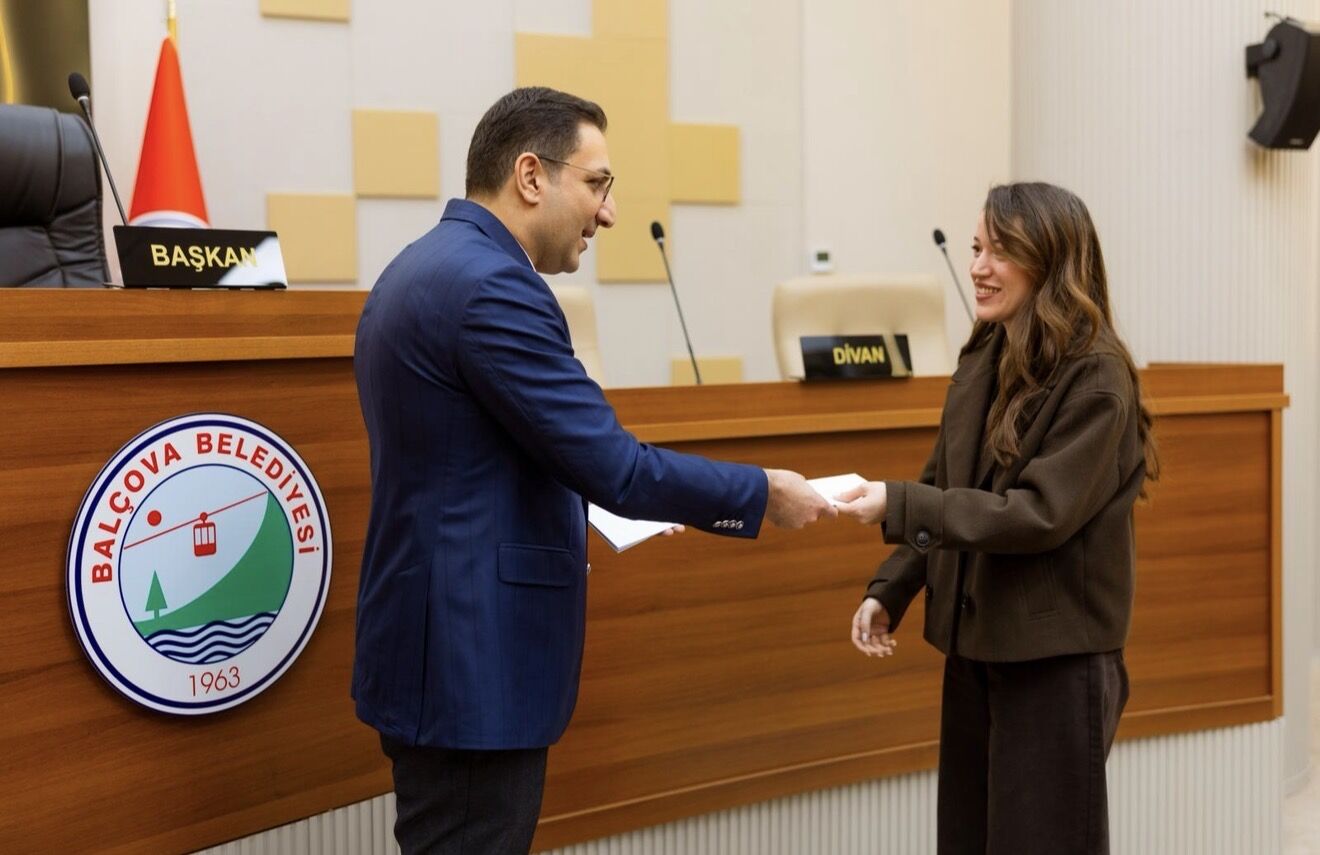 Balçova Belediyesi, Ilçede Ikamet Eden Ve Nikâhını Balçova’da Kıyan Çiftlere Yönelik Alışveriş Kartı Desteğini Sürdürmeye Devam Ediyor. (5)