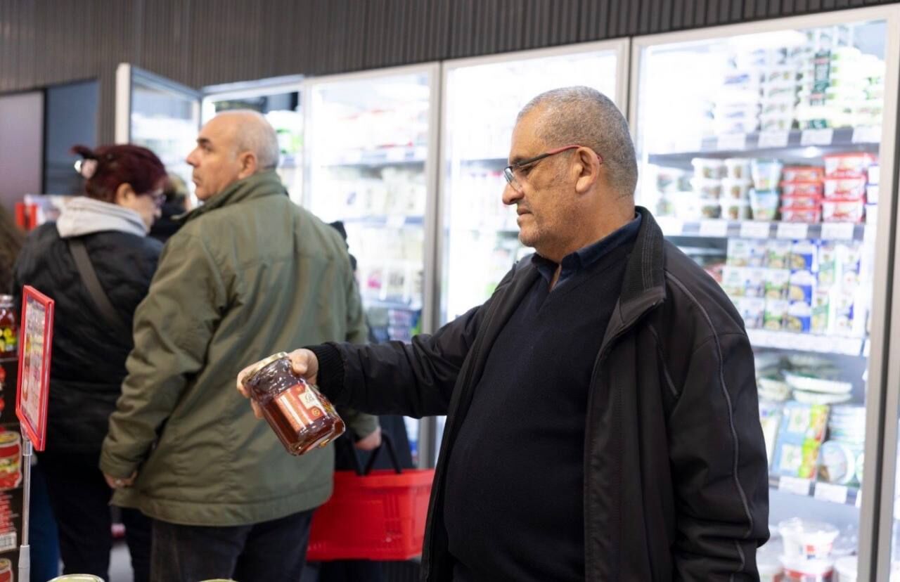 Balçova Belediyesi’nin Sosyal Marketi Hizmete Başladı; Vatandaşlar Uygun Fiyatlı, Sağlıklı Ve Güvenilir Ürünlere Erişim Imkânı Buluyor (7)