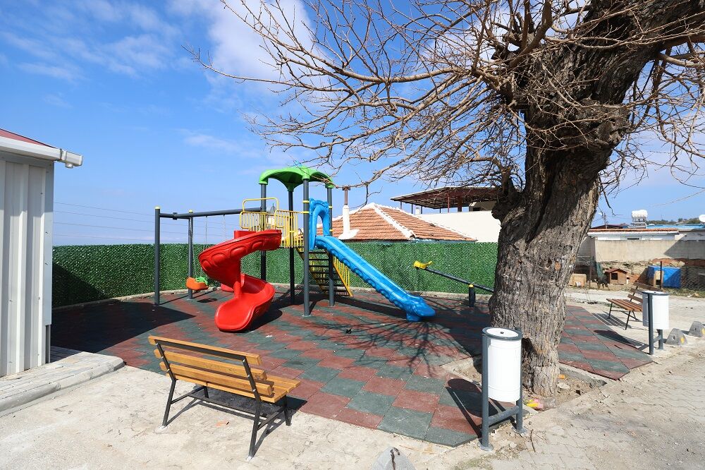 Başkan Çiçek Sözünü Tuttu Park Baştan Aşağı Yenilendi (2)