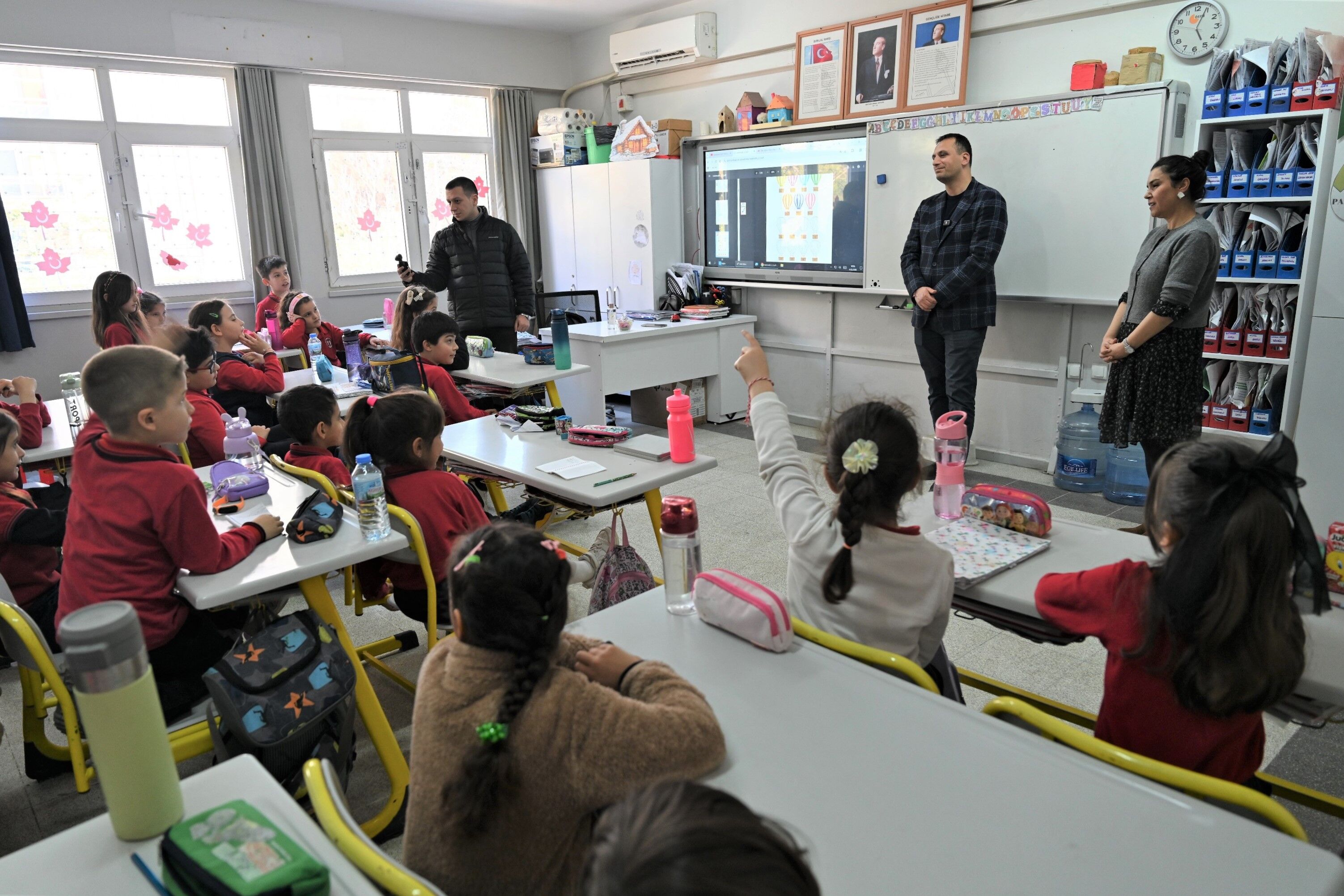 Başkan Eşki, Hayat Bilgisi Dersinde Öğrencilerle Buluştu (1)