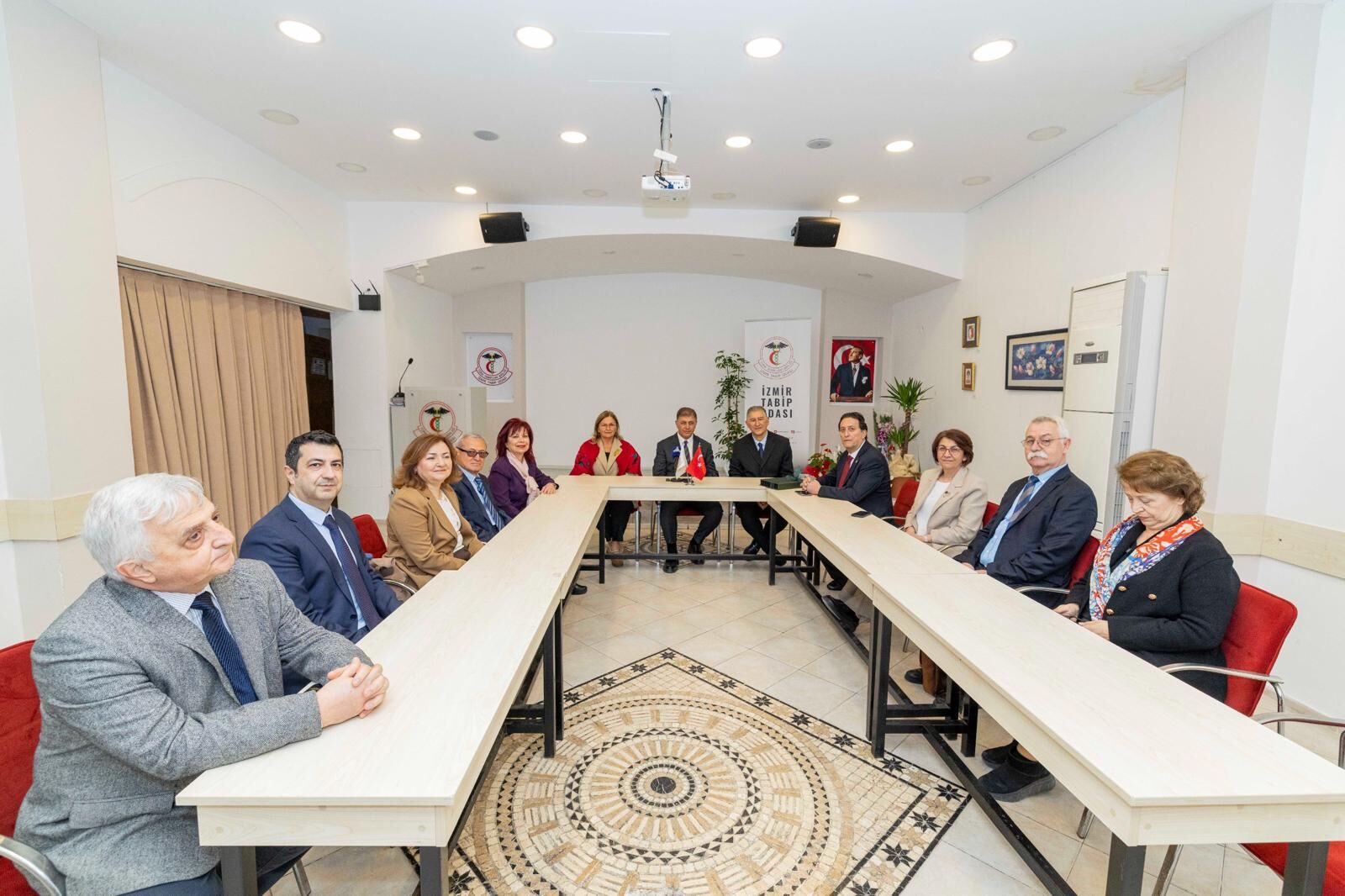 Başkan Tugay’dan Sağlık Emekçilerine Teşekkür (2)