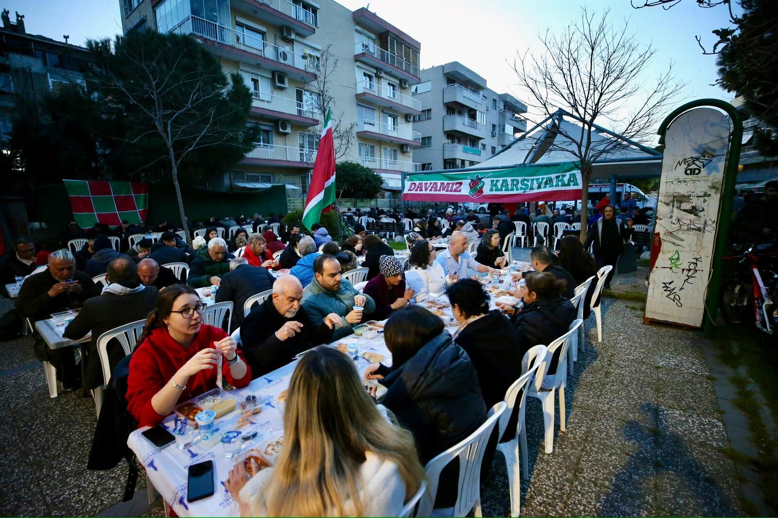 Başkan Ünsal Taraftarlarla Sofrada Buluştu (1)