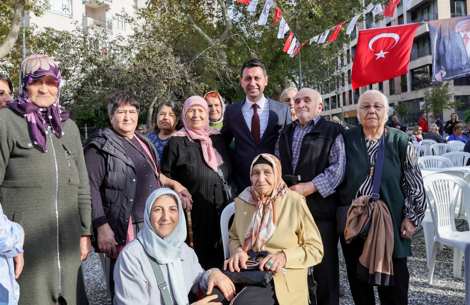 Bayraklı Belediyesi’nden Yaşlılar Haftası’na Özel Hizmet Atağı (3)