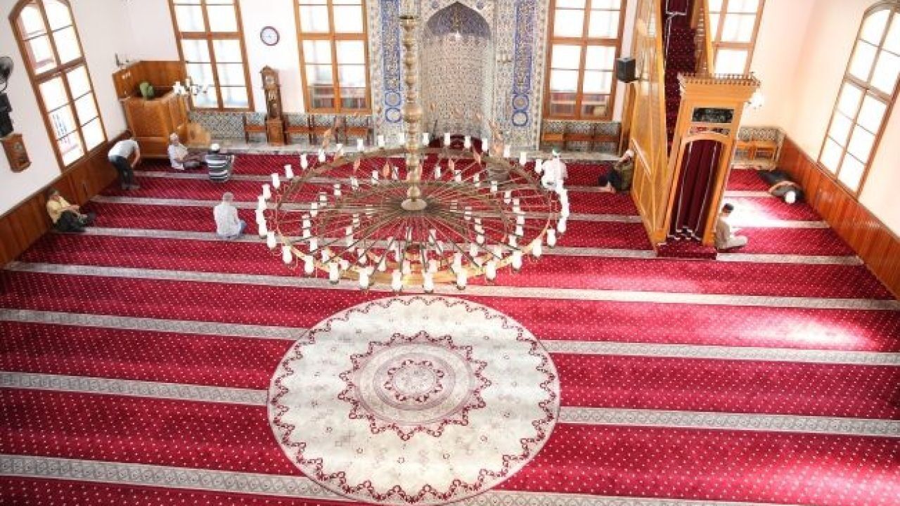 Bayram Namazı Saat Kaçta 2026 İstanbul, Ankara, İzmir Ve Tüm Illerin Bayram Namazı Saat Bilgisi (3)