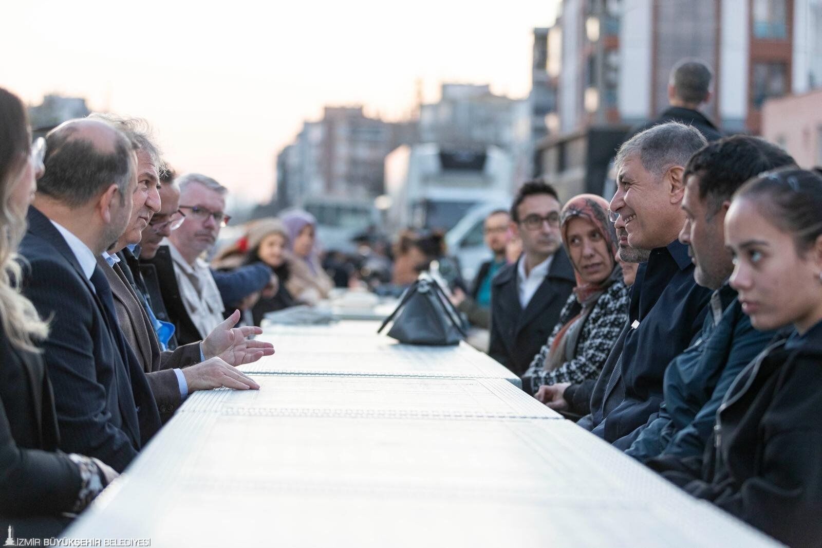 Bayramlıksız Çocuk Kalmayacak 11