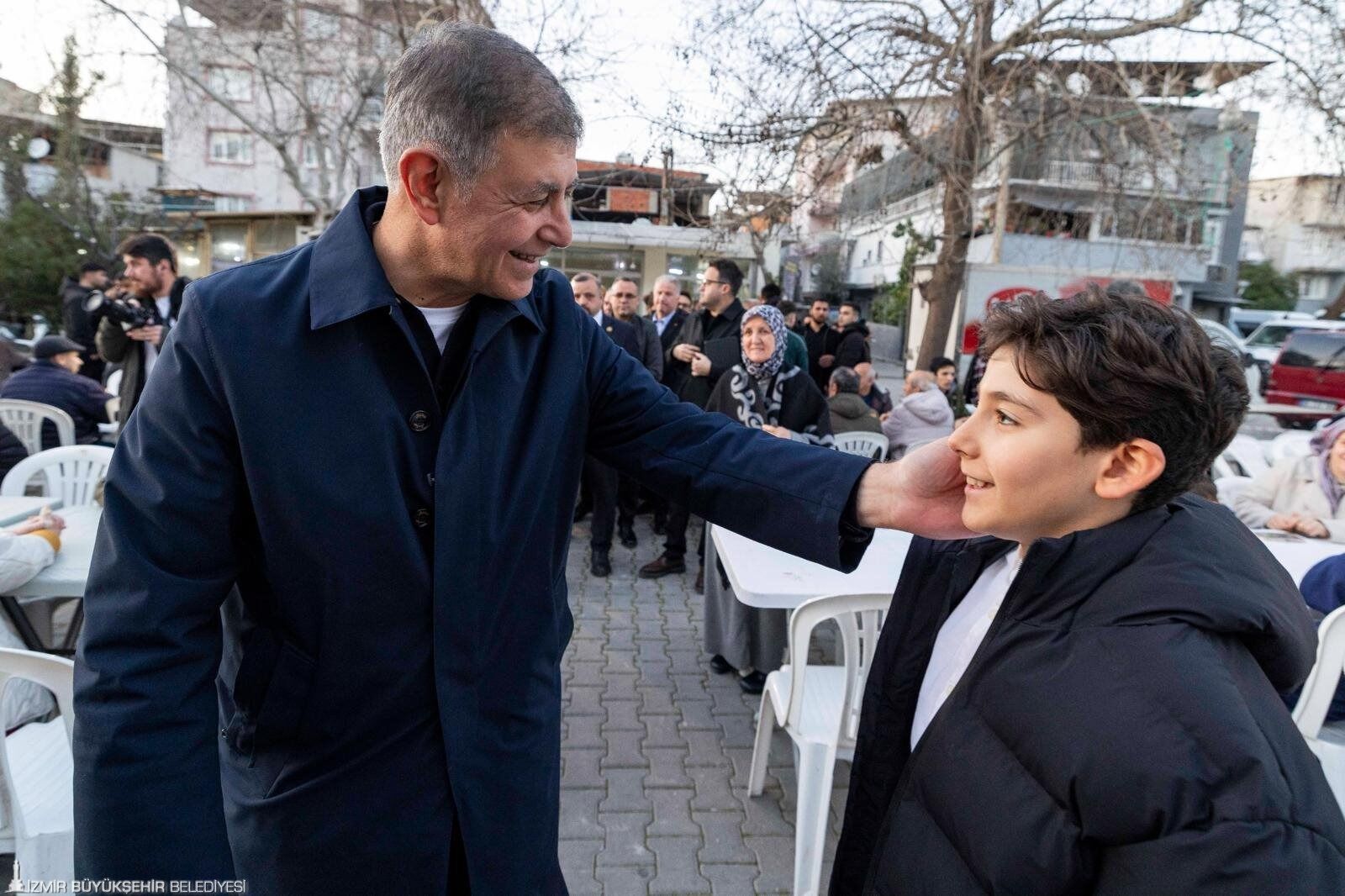 Bayramlıksız Çocuk Kalmayacak 33